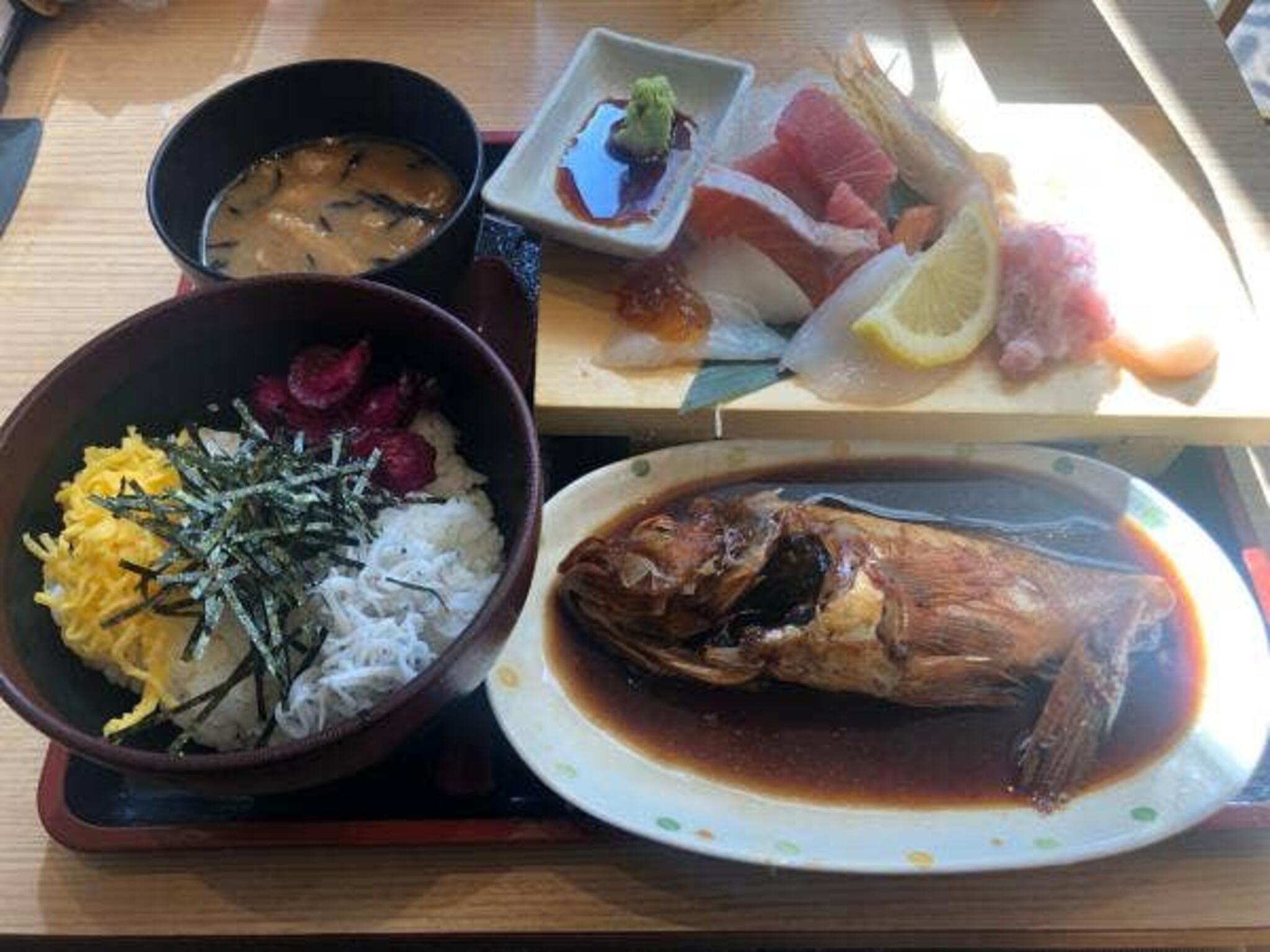 海鮮すし食堂 にほんのうみ 刈谷駅前店の代表写真10