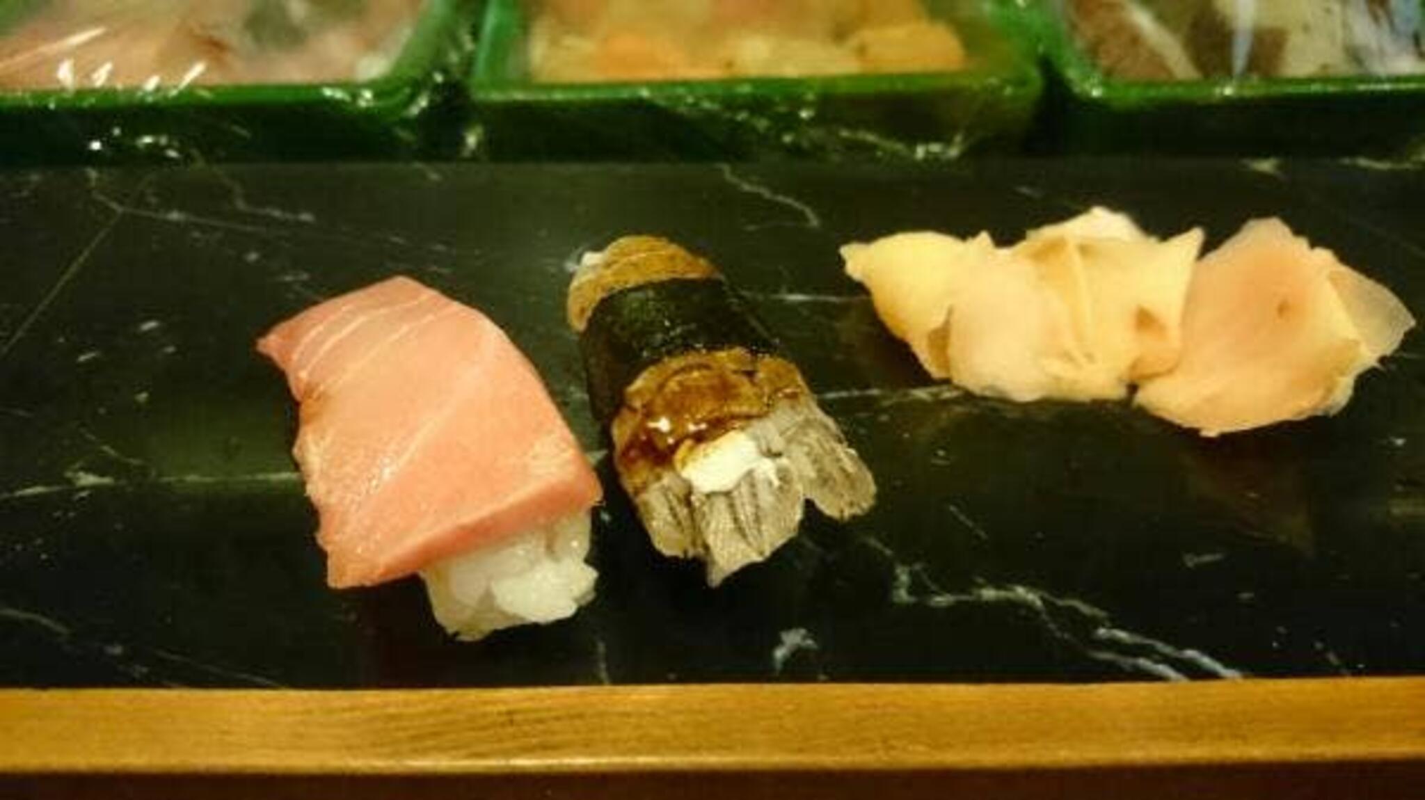 新八寿司の代表写真4