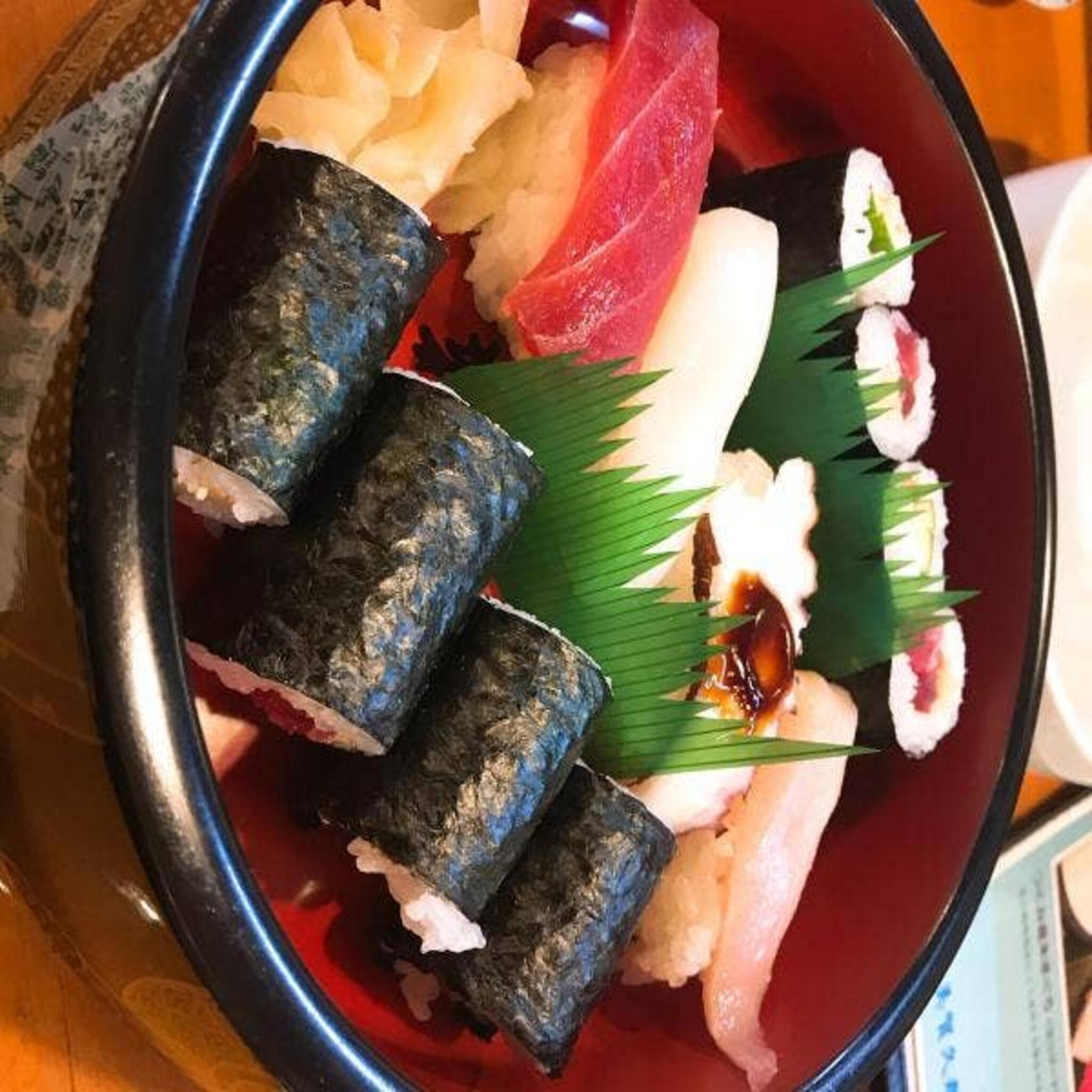 新美賀久寿司の代表写真7