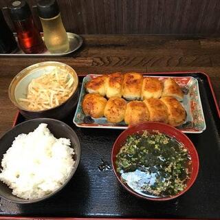 ホワイト餃子 三郷店の写真9