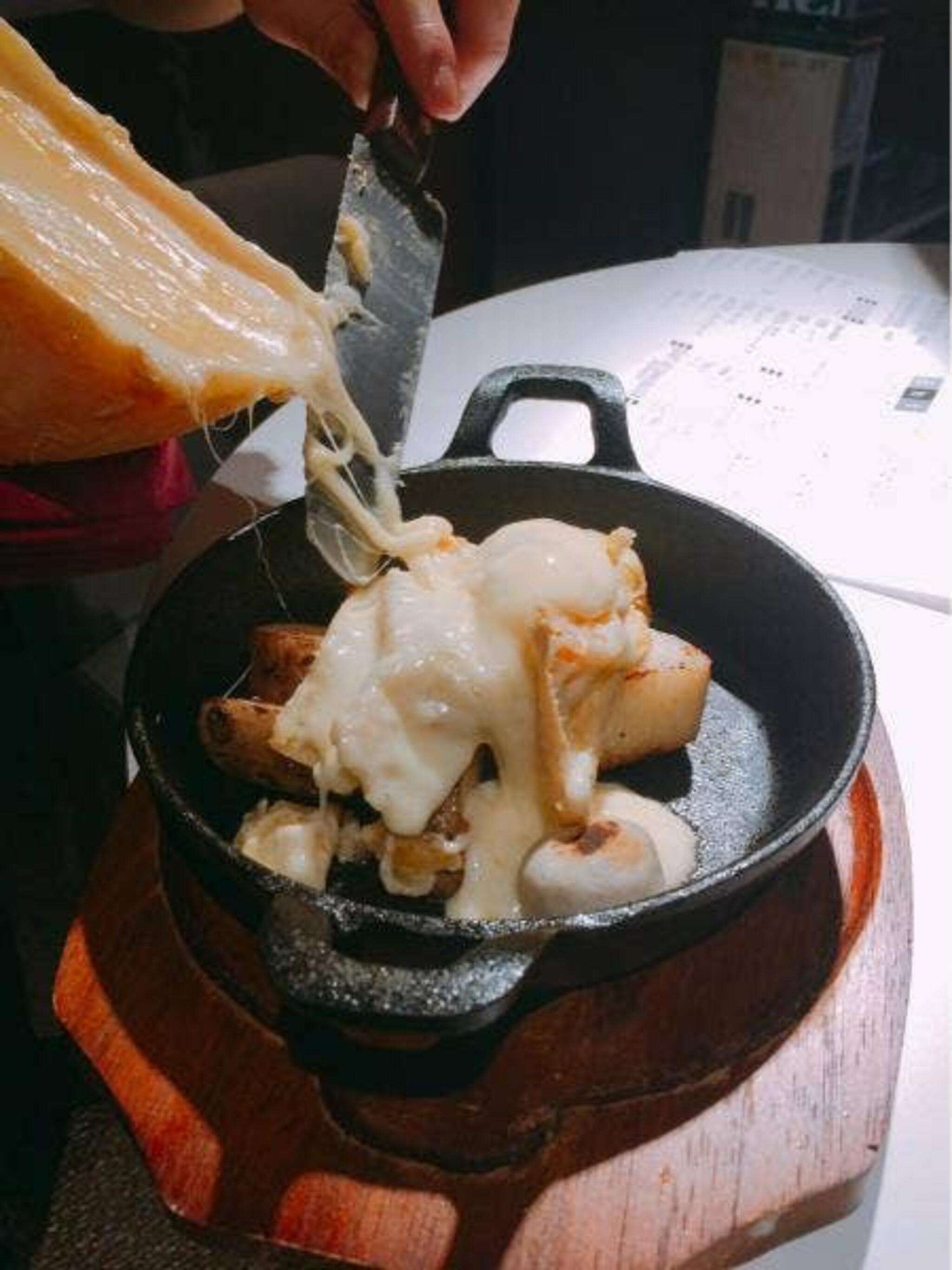 ラクレットチーズ&洋風ギョーザ Eht 渋谷の代表写真8