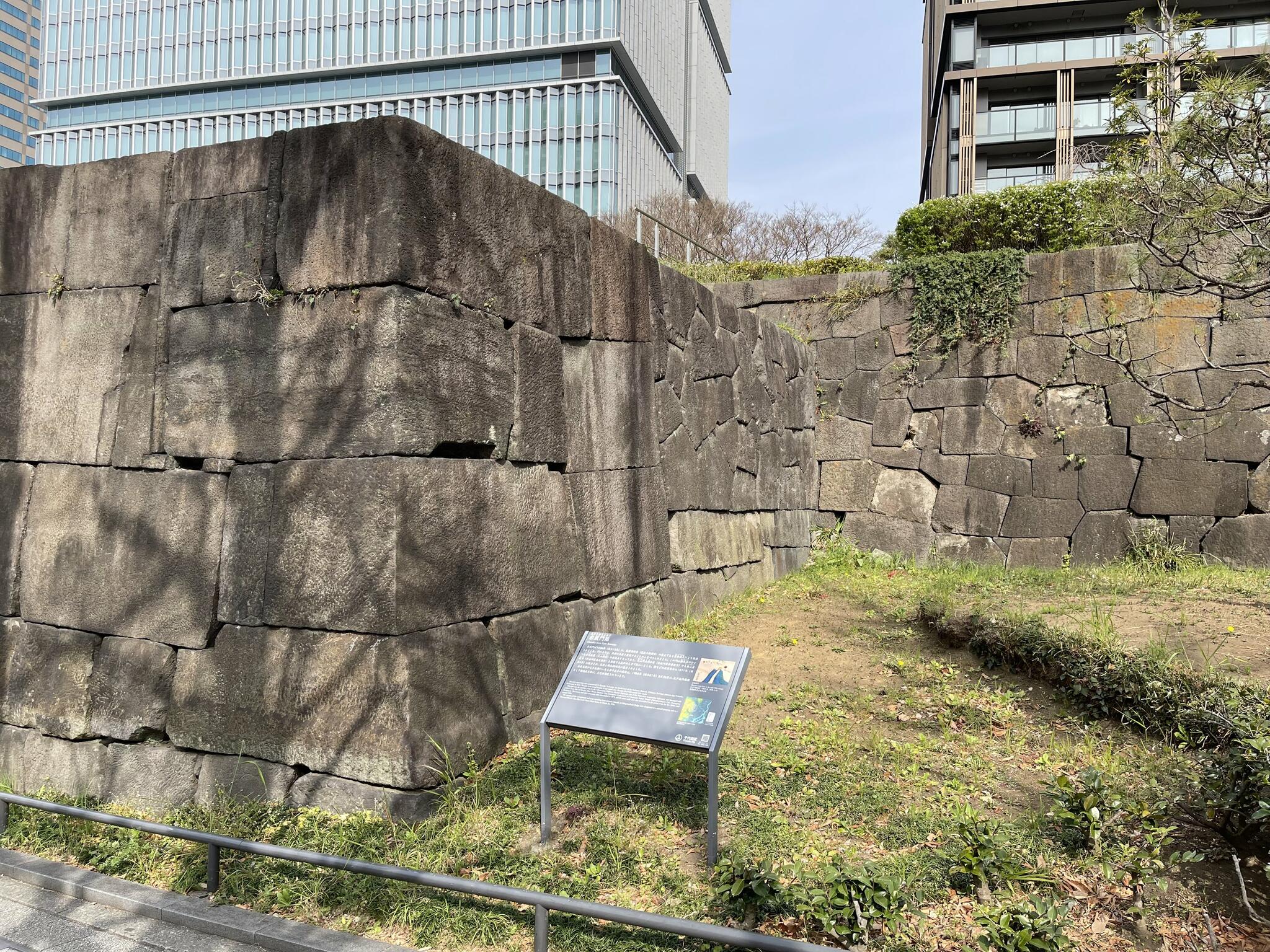 江戸城外堀跡 赤坂御門の代表写真1