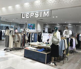 LEPSIM 阪急三番街 - 大阪市北区芝田/婦人服店 | Yahoo!マップ