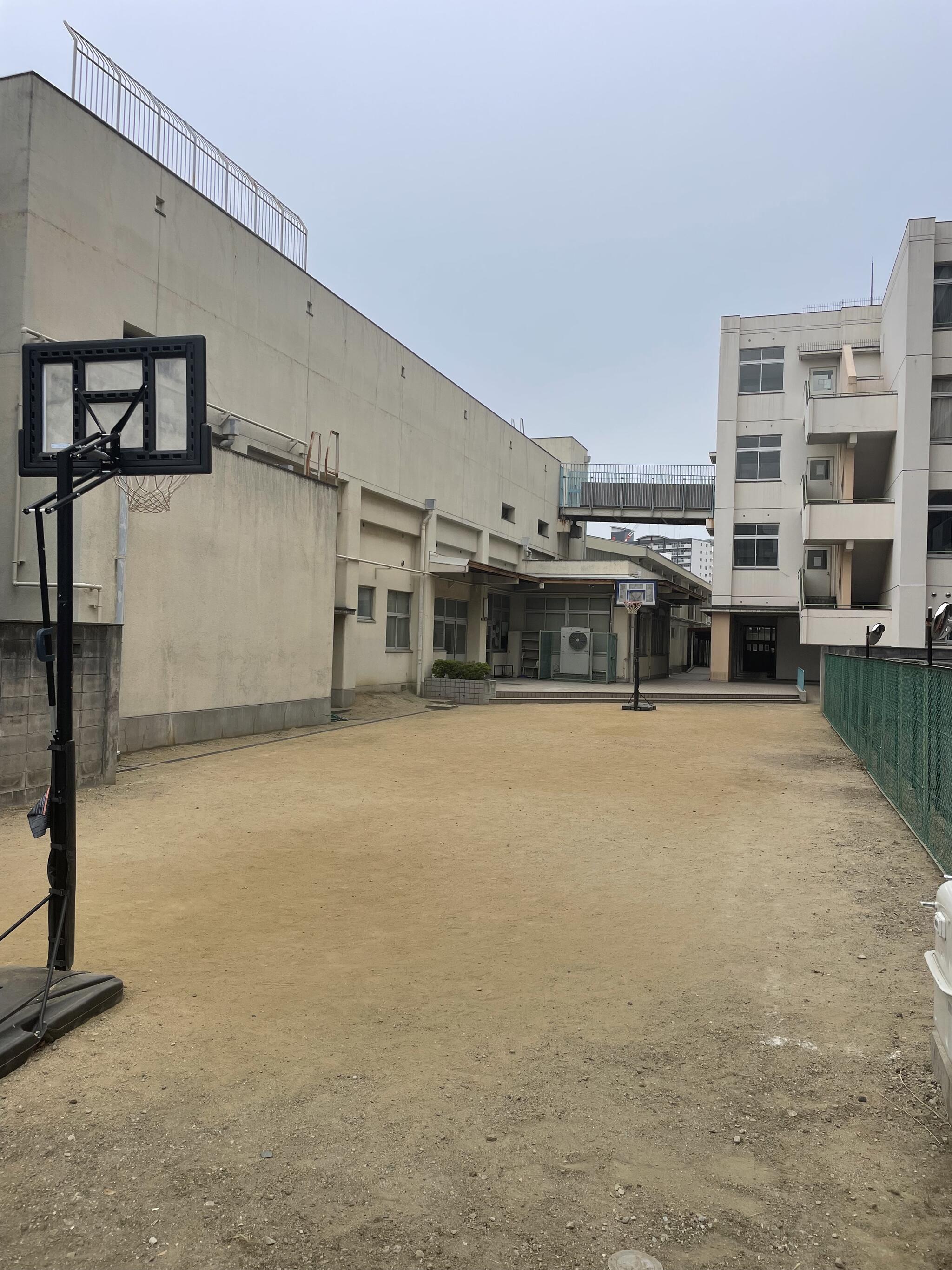 大阪市立西中学校の代表写真1