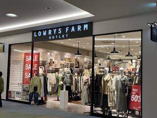 LOWRYS FARM OUTLET