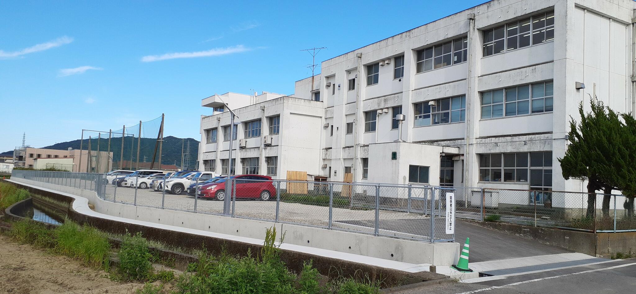 徳島県立国府養護学校の代表写真3