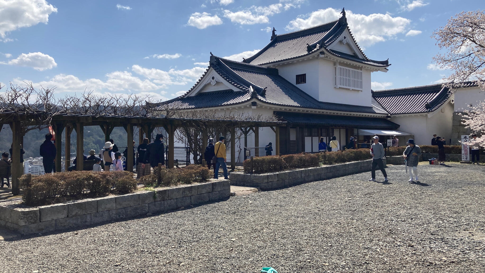 津山城(鶴山公園) 津山市山下/公園 Yahoo!マップ