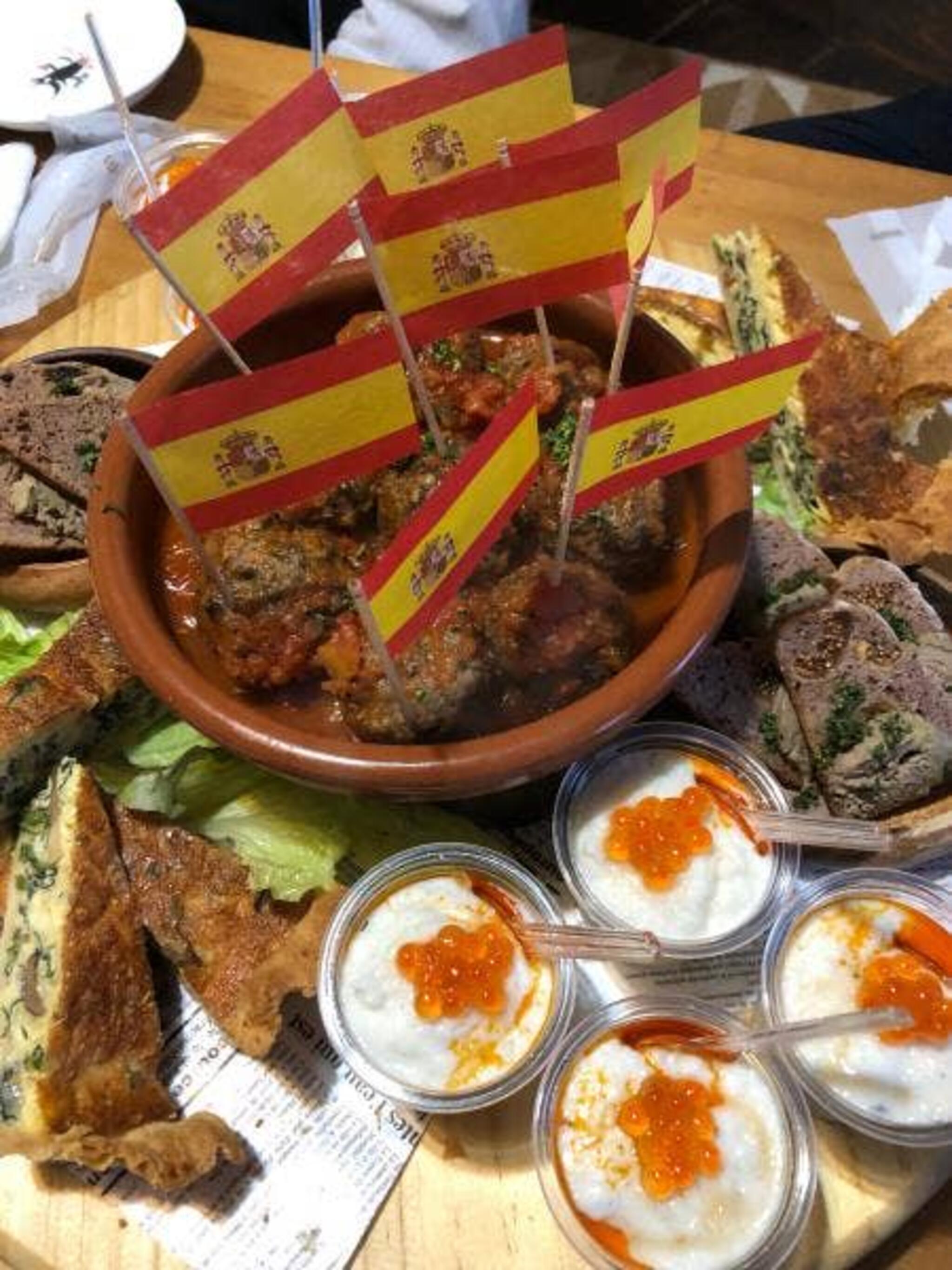 スペイン料理 3BEBESの代表写真8