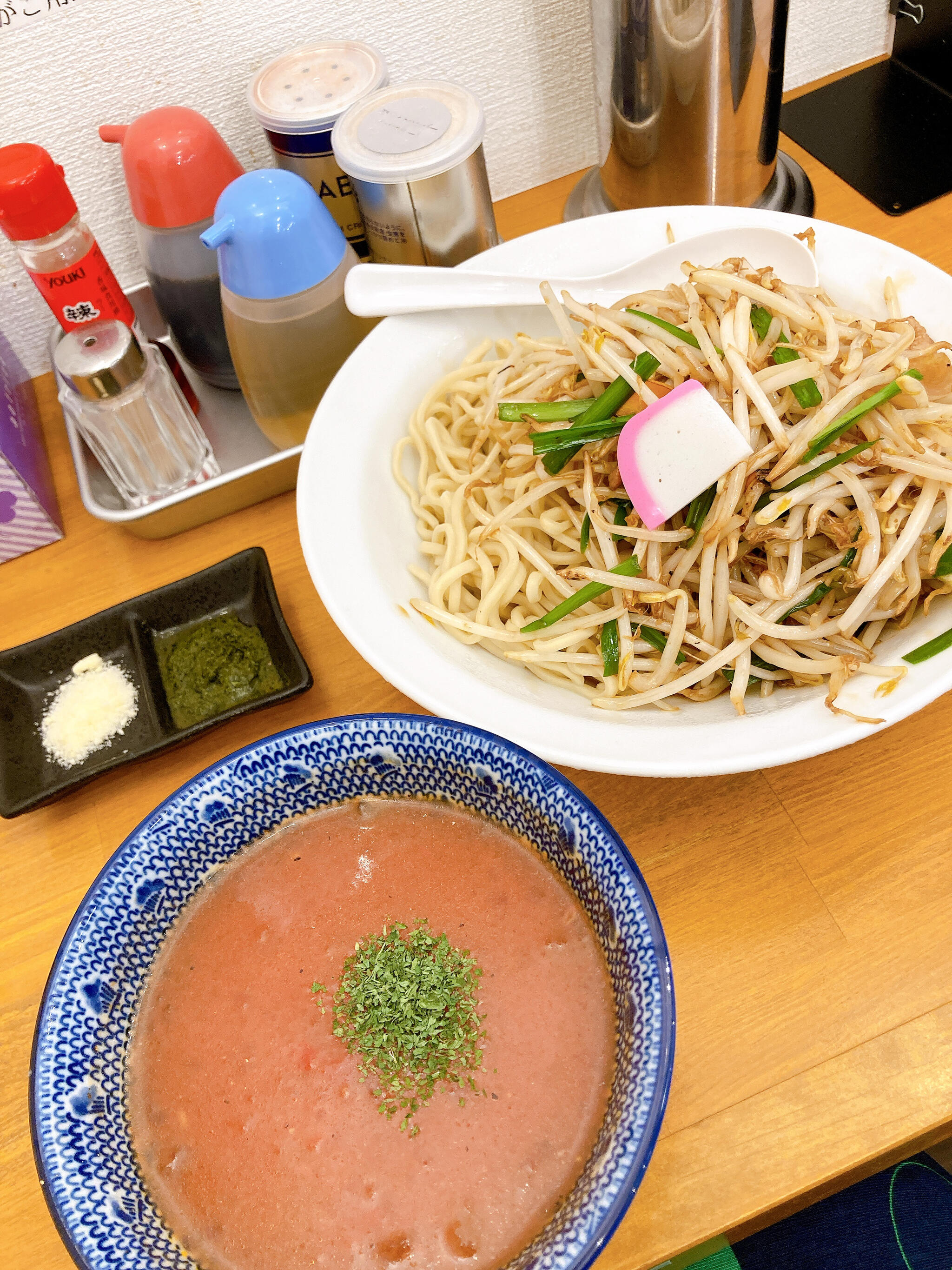 極濃湯麺 フタツメ 越戸店の代表写真5