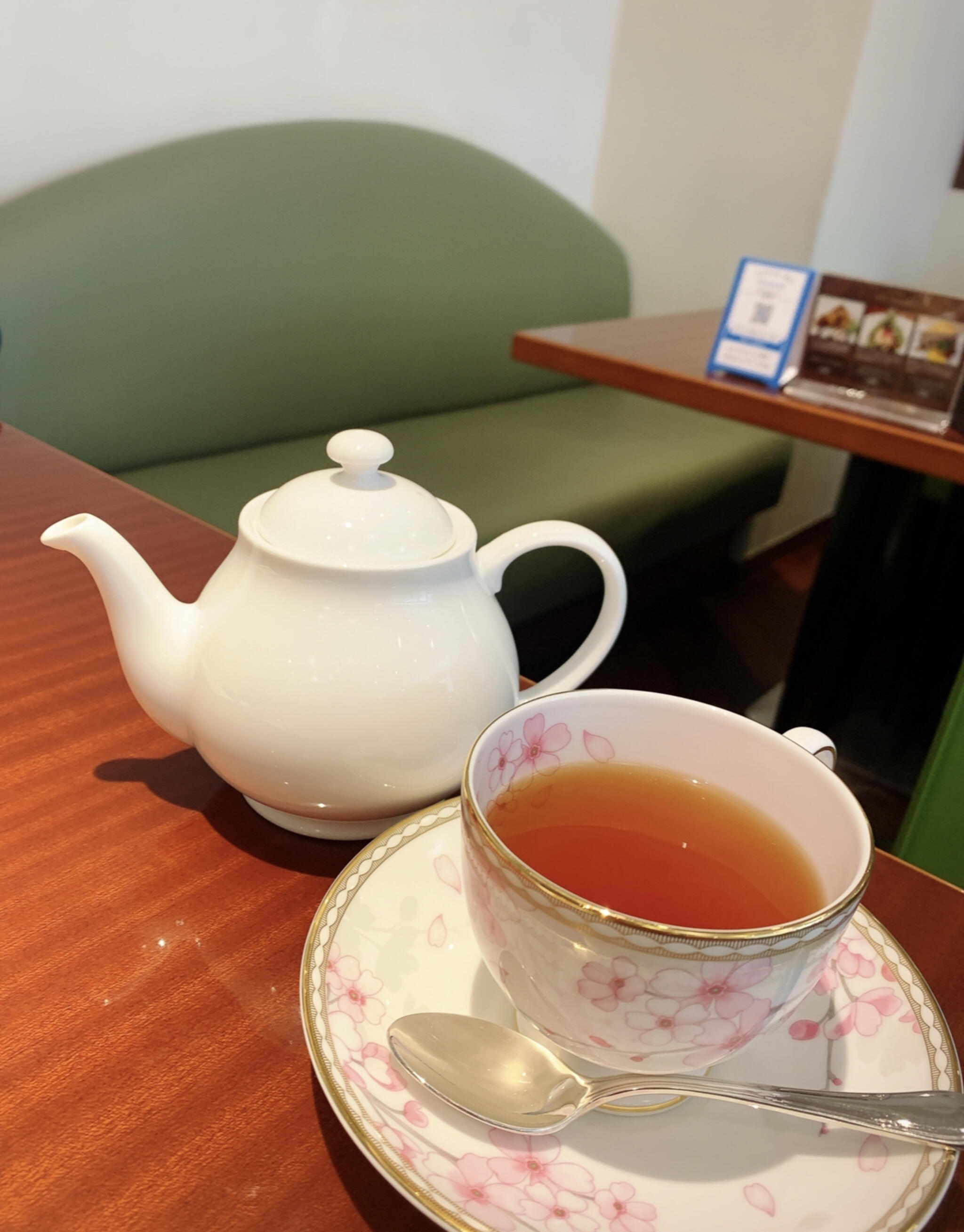紅茶と洋酒の店 LINKSの代表写真5