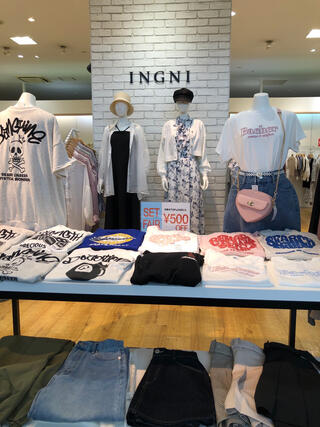 ingni 服 コレクション 値段