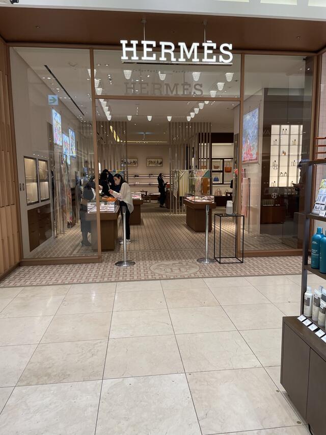 Hermes 髙島屋新宿店 - 渋谷区千駄ヶ谷/ハイブランド | Yahoo!マップ