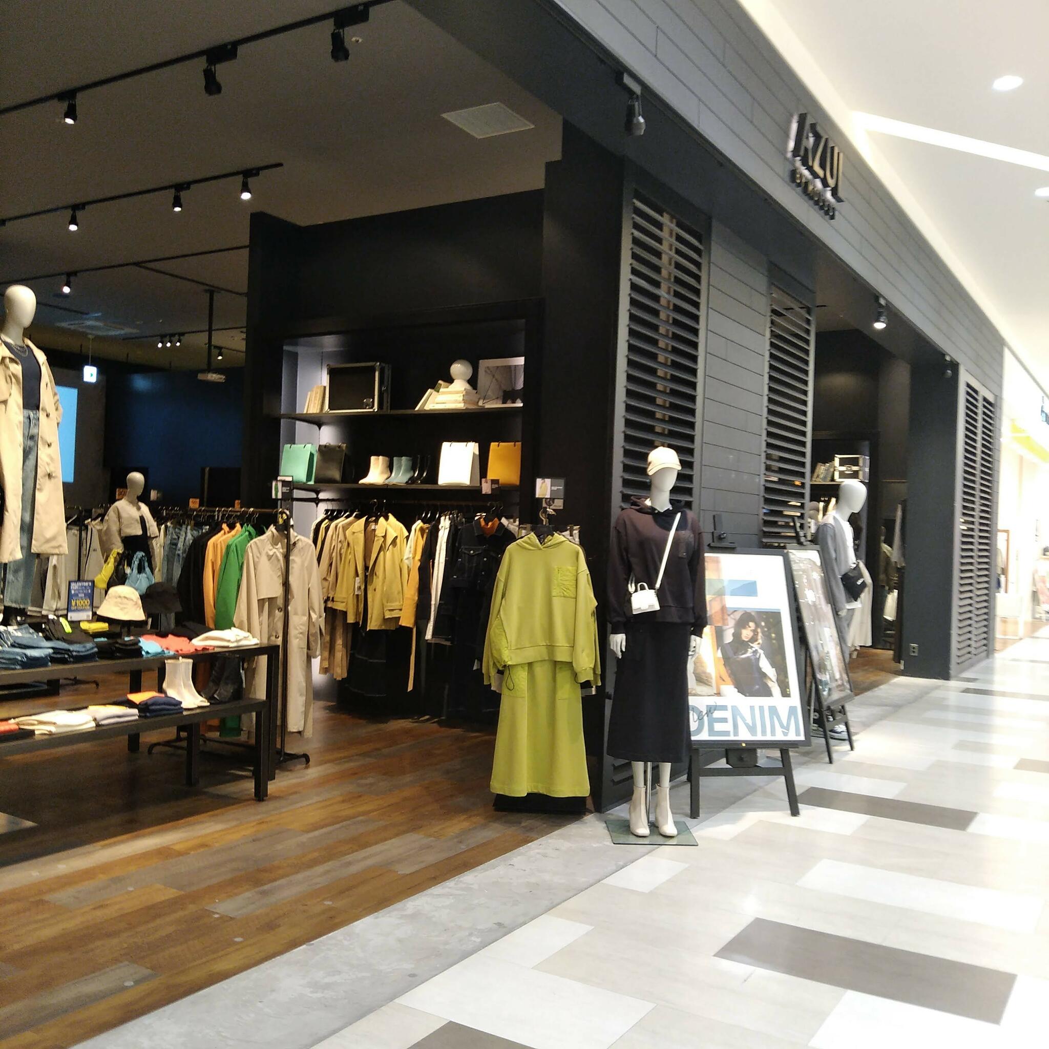 AZUL BY MOUSSY イオンモール宮崎店 - 宮崎市新別府町/衣料品店