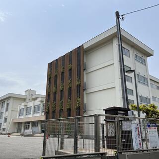 富山市立奥田小学校の写真2