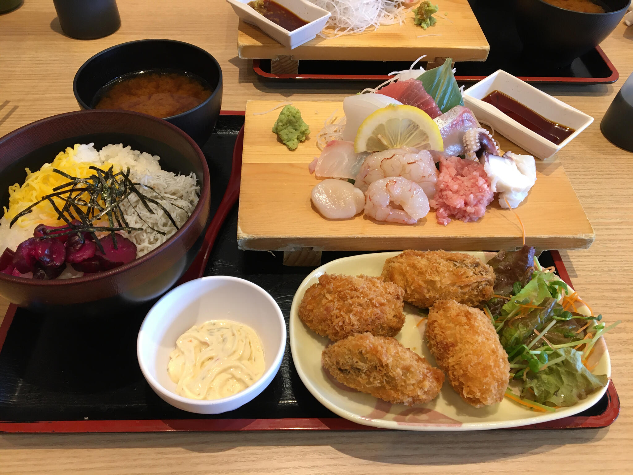 海鮮すし食堂 にほんのうみ 刈谷駅前店の代表写真1