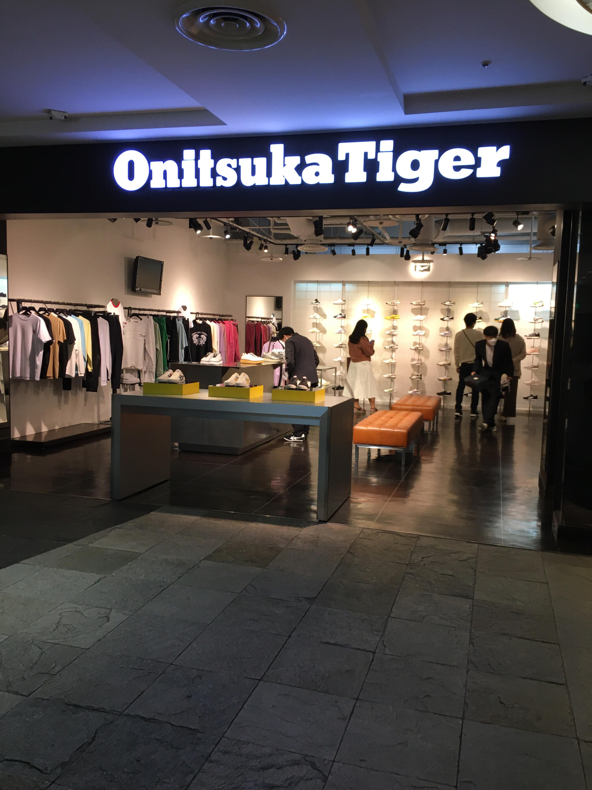 Onitsuka tiger hakata online