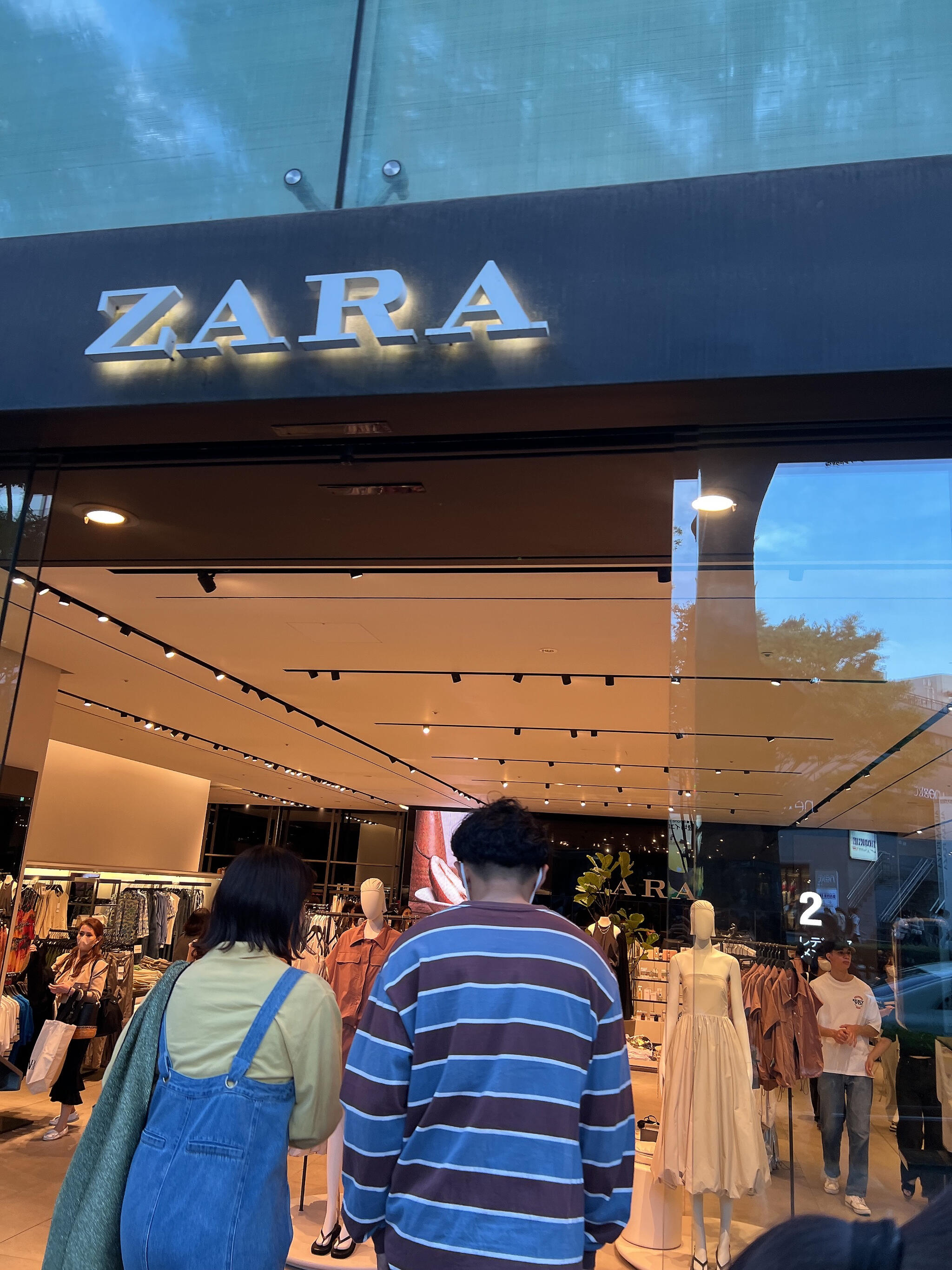 ZARA 原宿店の代表写真7