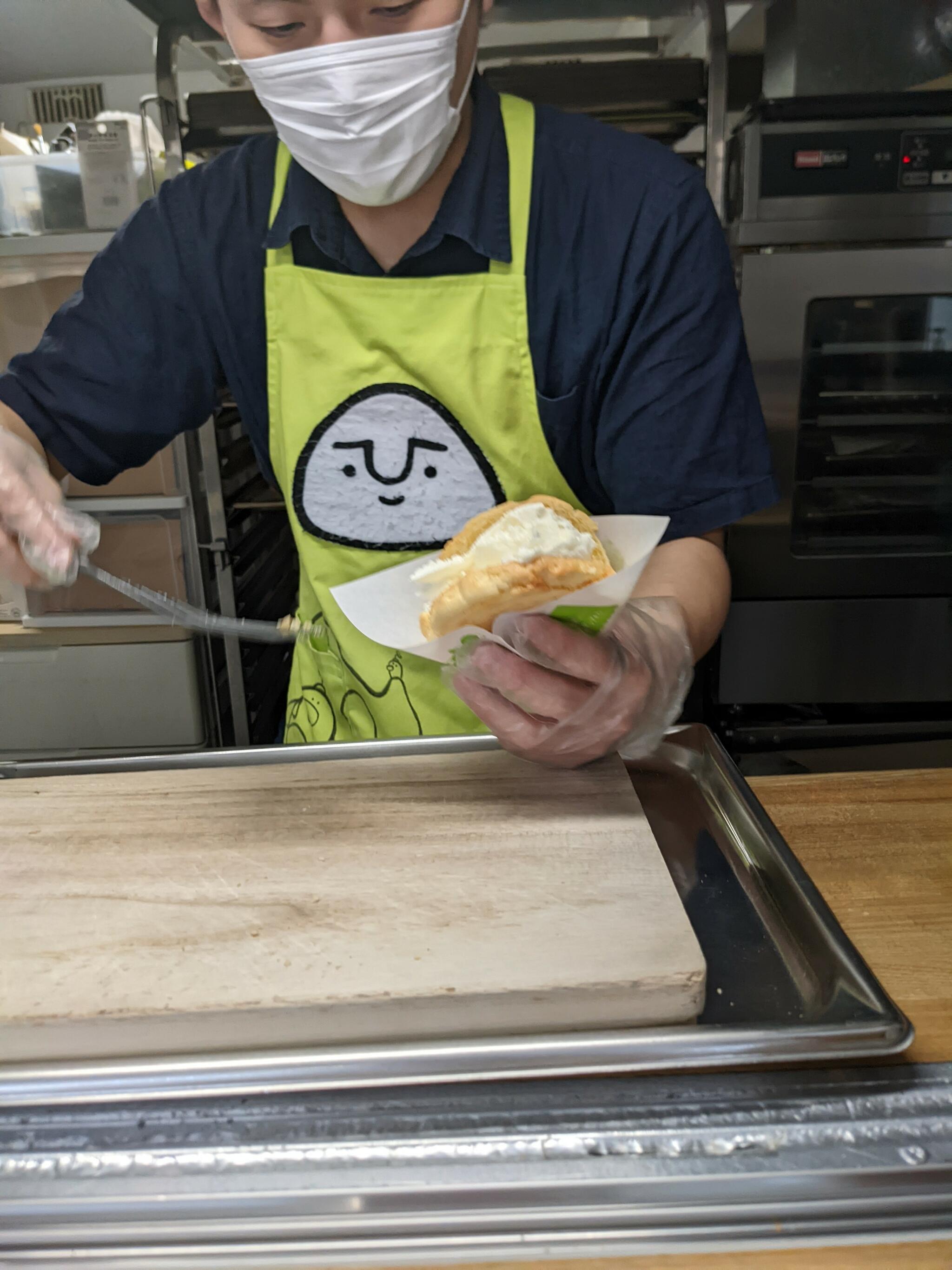 世界で2番めにおいしい焼きたてメロンパンアイス 函館元町店の代表写真10