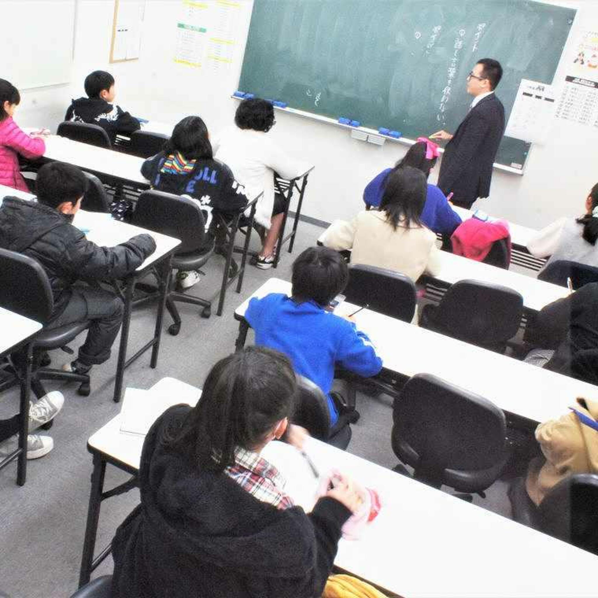 シーズ鎌倉学園 千早校 - 福岡市東区水谷/学習塾 | Yahoo!マップ