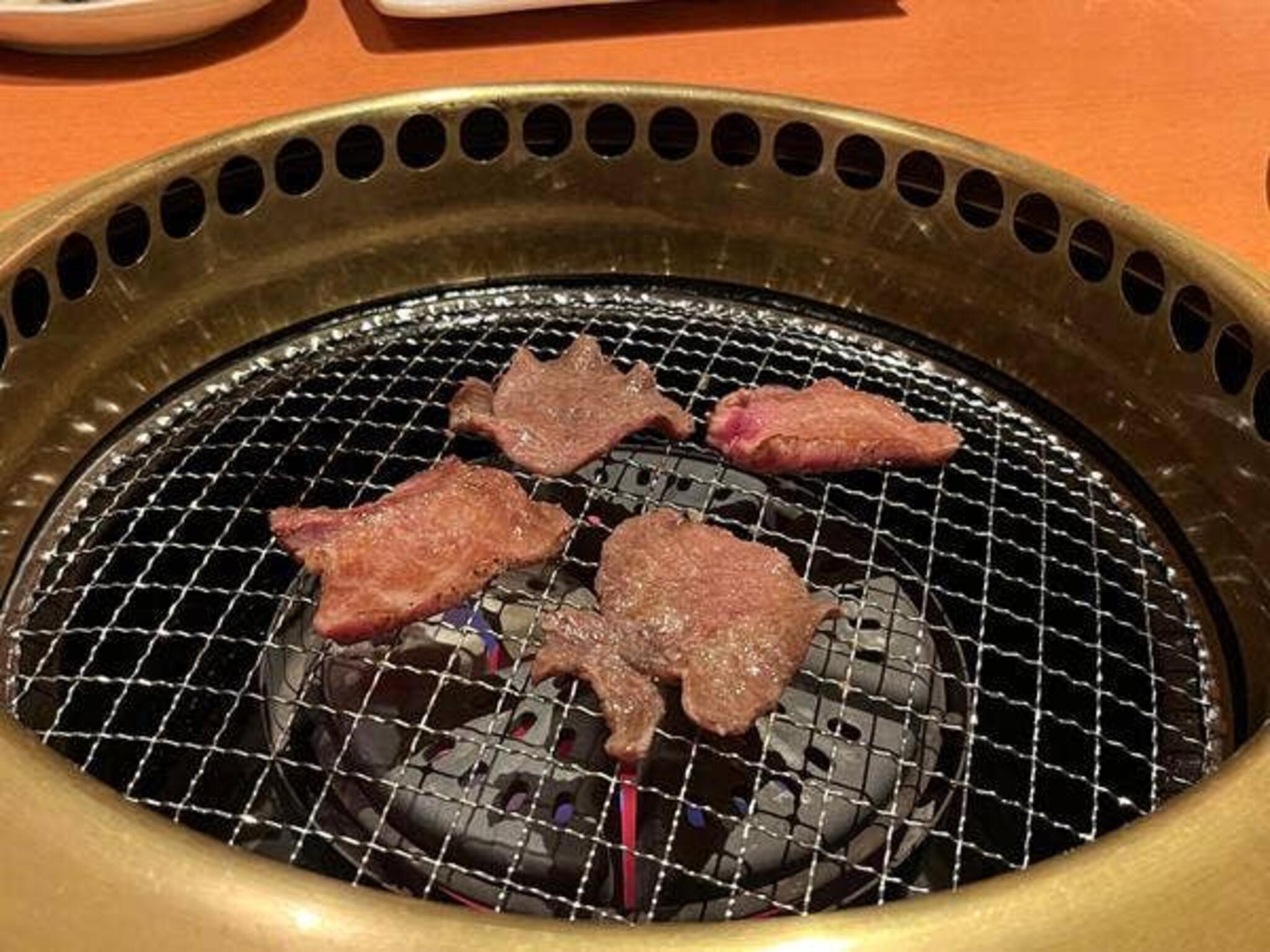 飛騨牛一頭買い 焼肉・灯り家の代表写真1