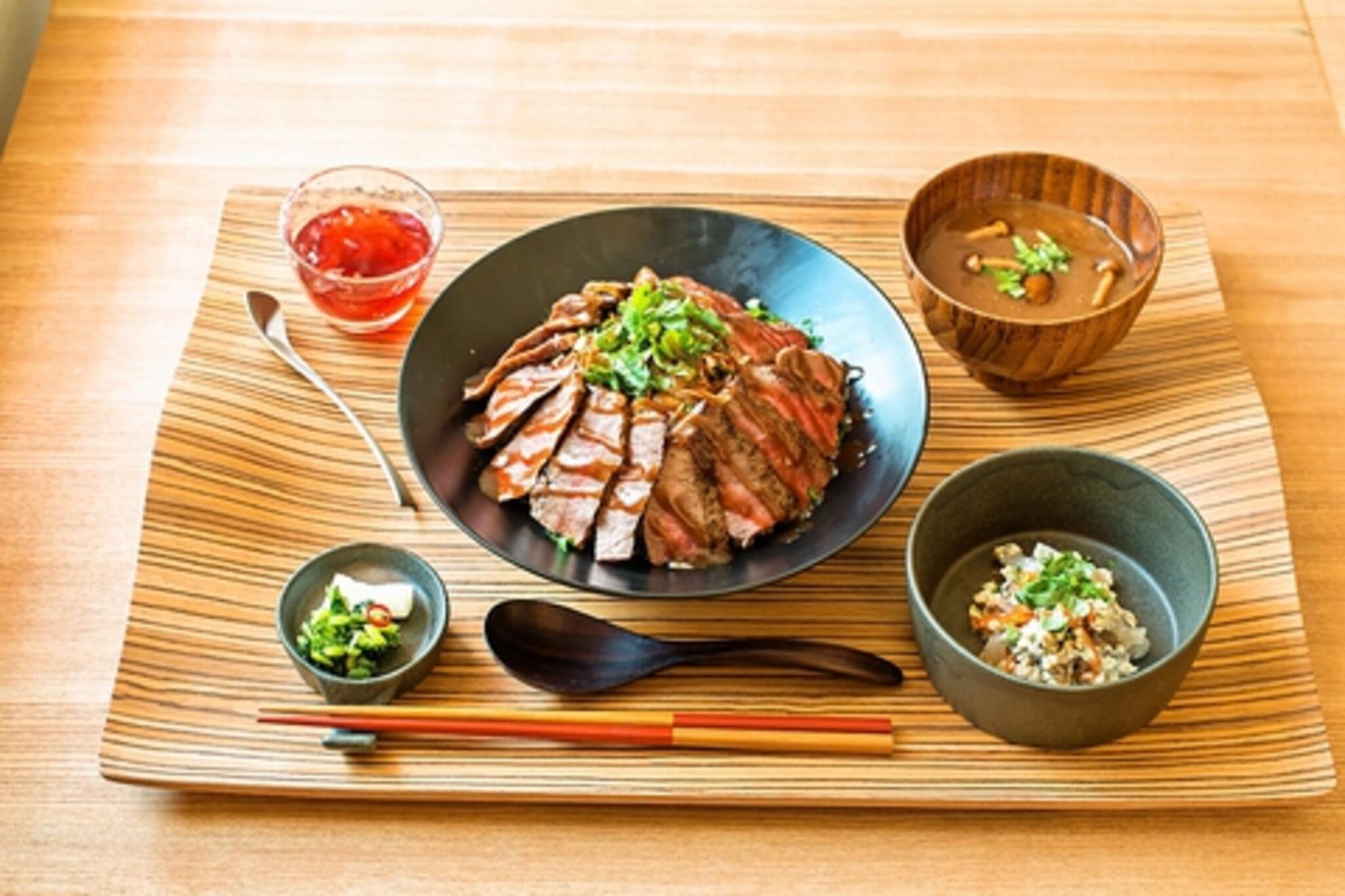 国産牛ステーキ丼専門店 佰食屋の代表写真9