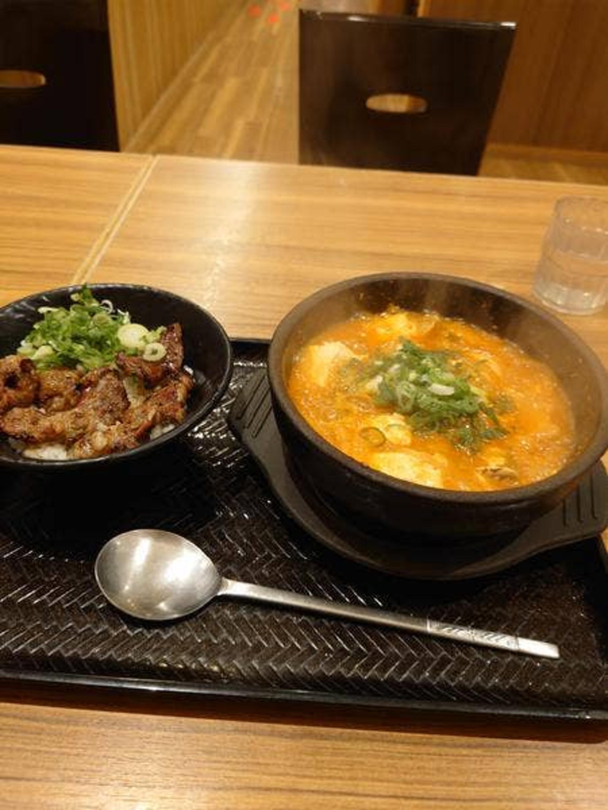 韓丼 福井大宮店の代表写真8