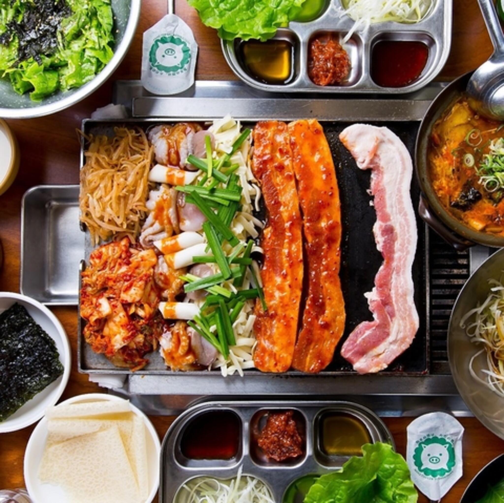 チーズとお肉の韓国料理 ベジテジや 栄店の代表写真4