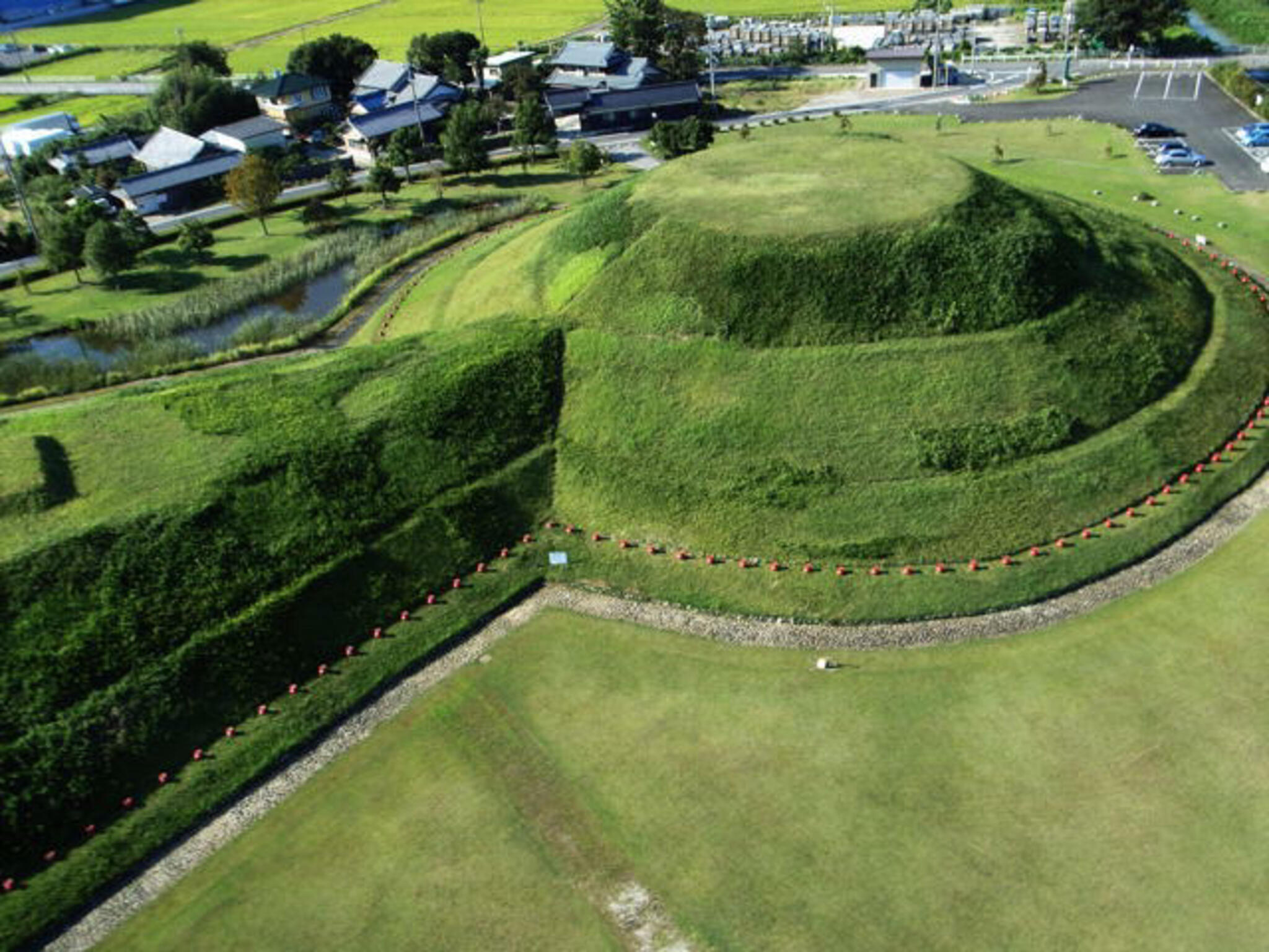 青塚古墳の代表写真4