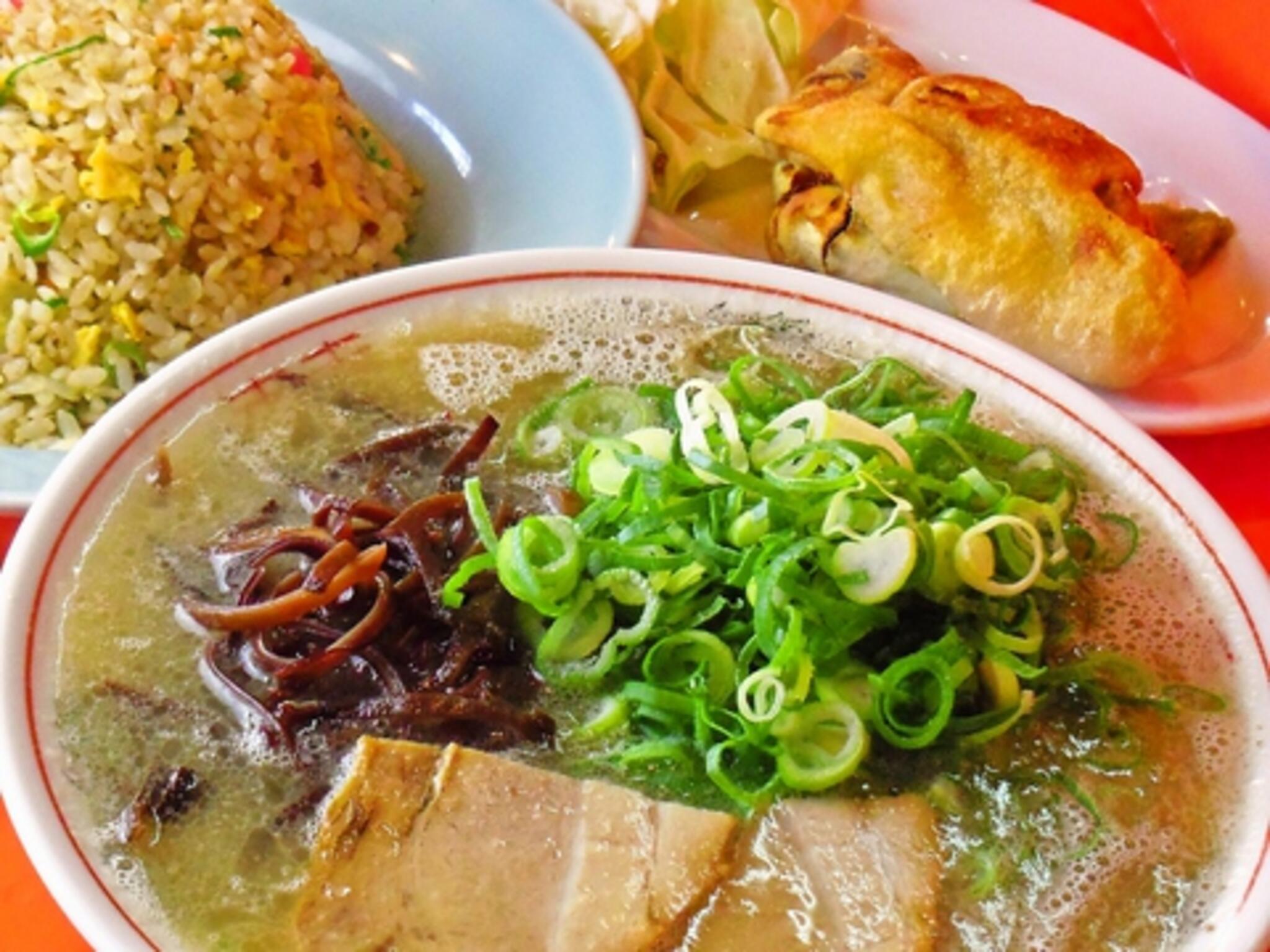 博多ラーメン 二代目けんのすけ 天神本店の代表写真1