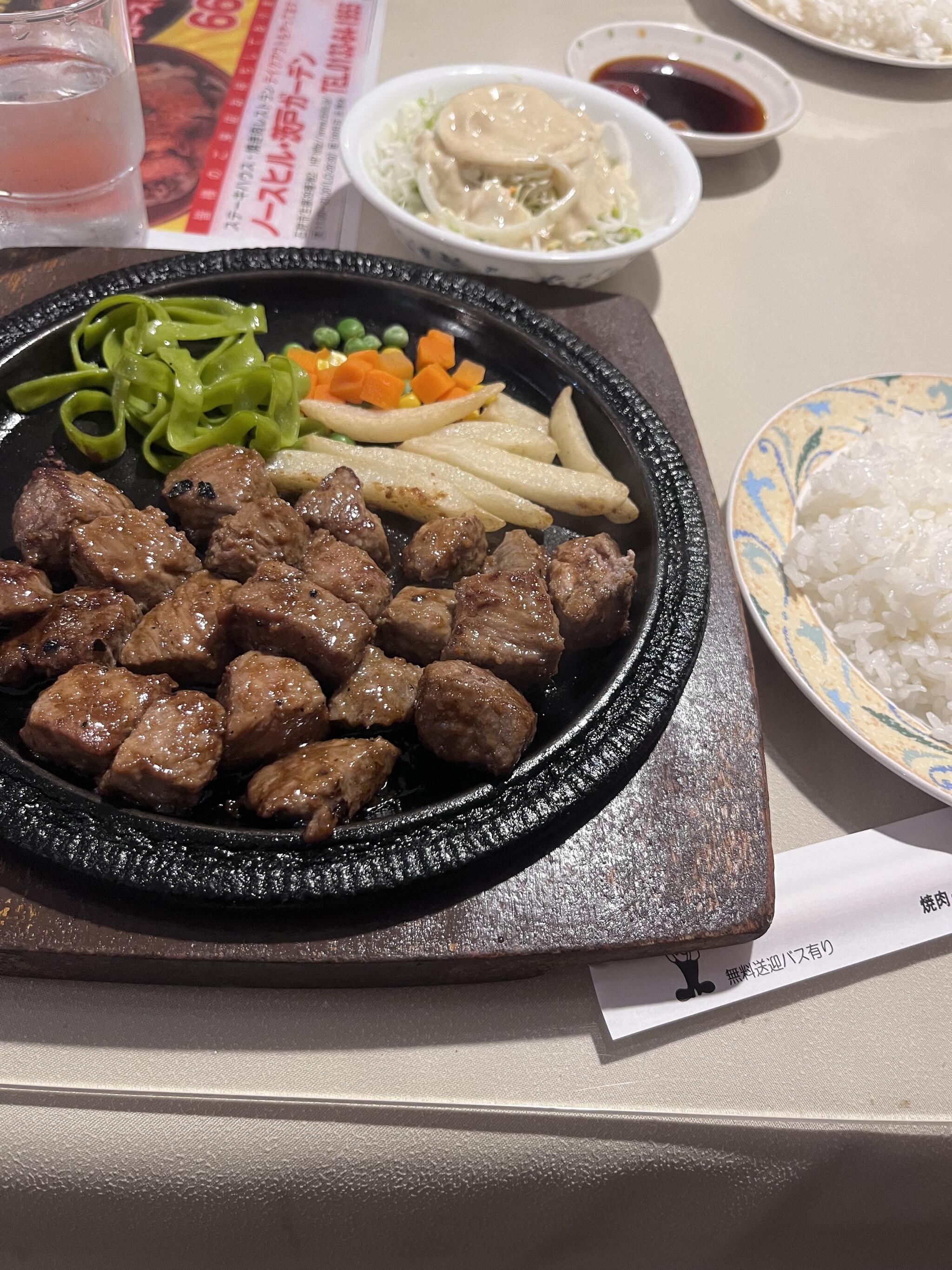 焼肉とステーキの店 ノースヒル 茨戸ガーデンの代表写真1