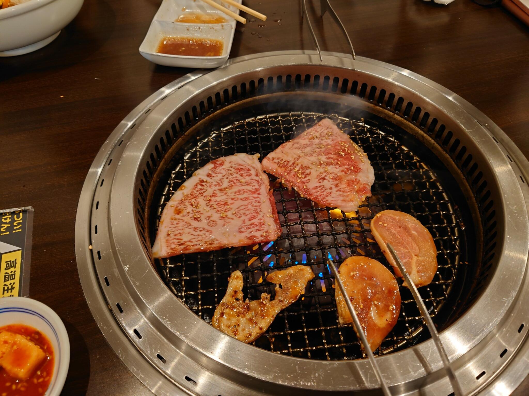 厚東川焼肉レストランの代表写真1