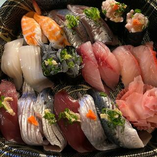 回転寿司魚磯の写真5