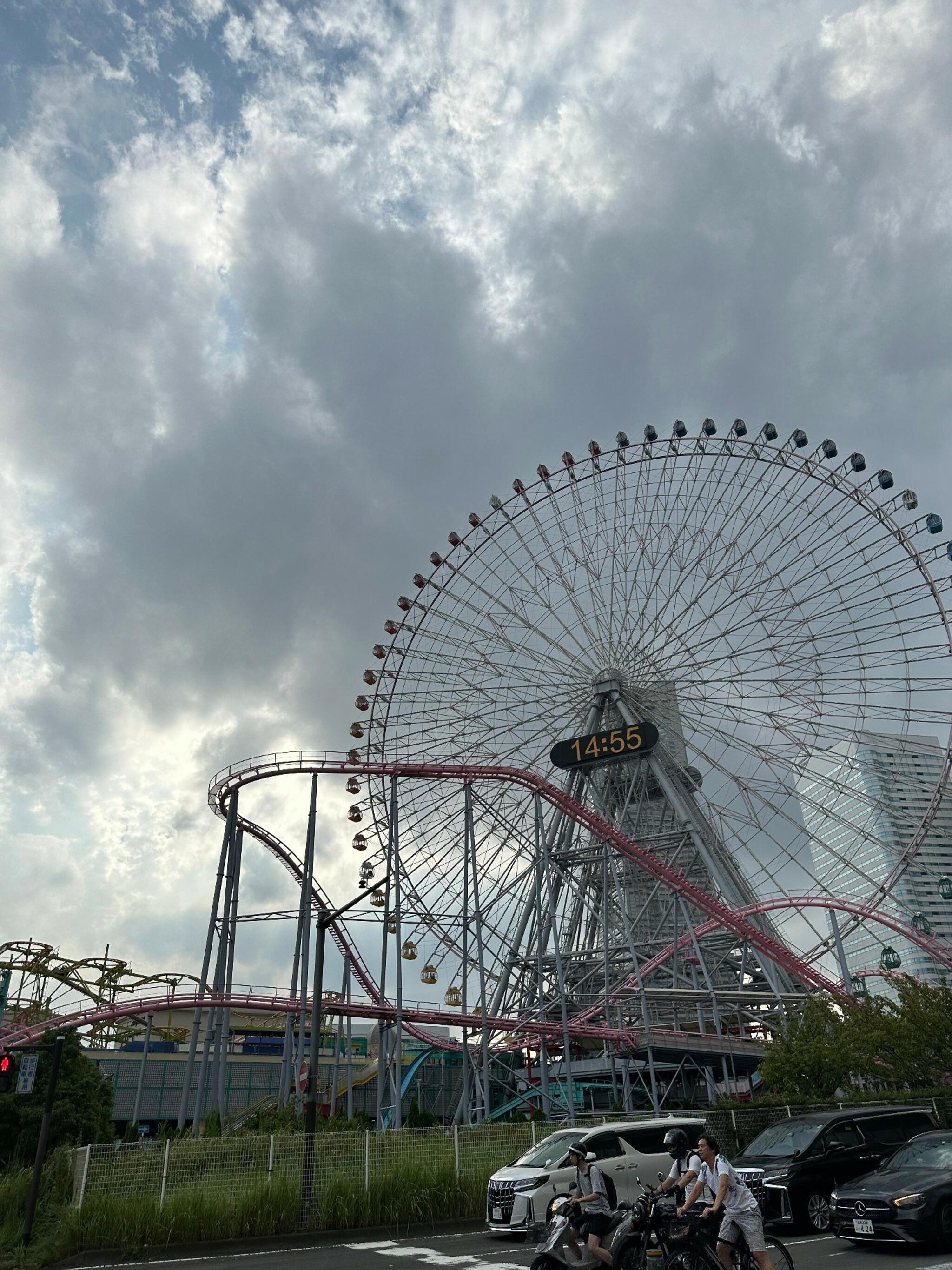 モザイクモール港北大観覧車 - 横浜市都筑区中川中央/アトラクション | Yahoo!マップ