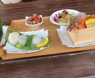 津田宇水産 レストランのクチコミ写真1