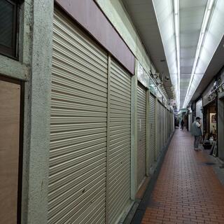 元町高架通商店街の写真7
