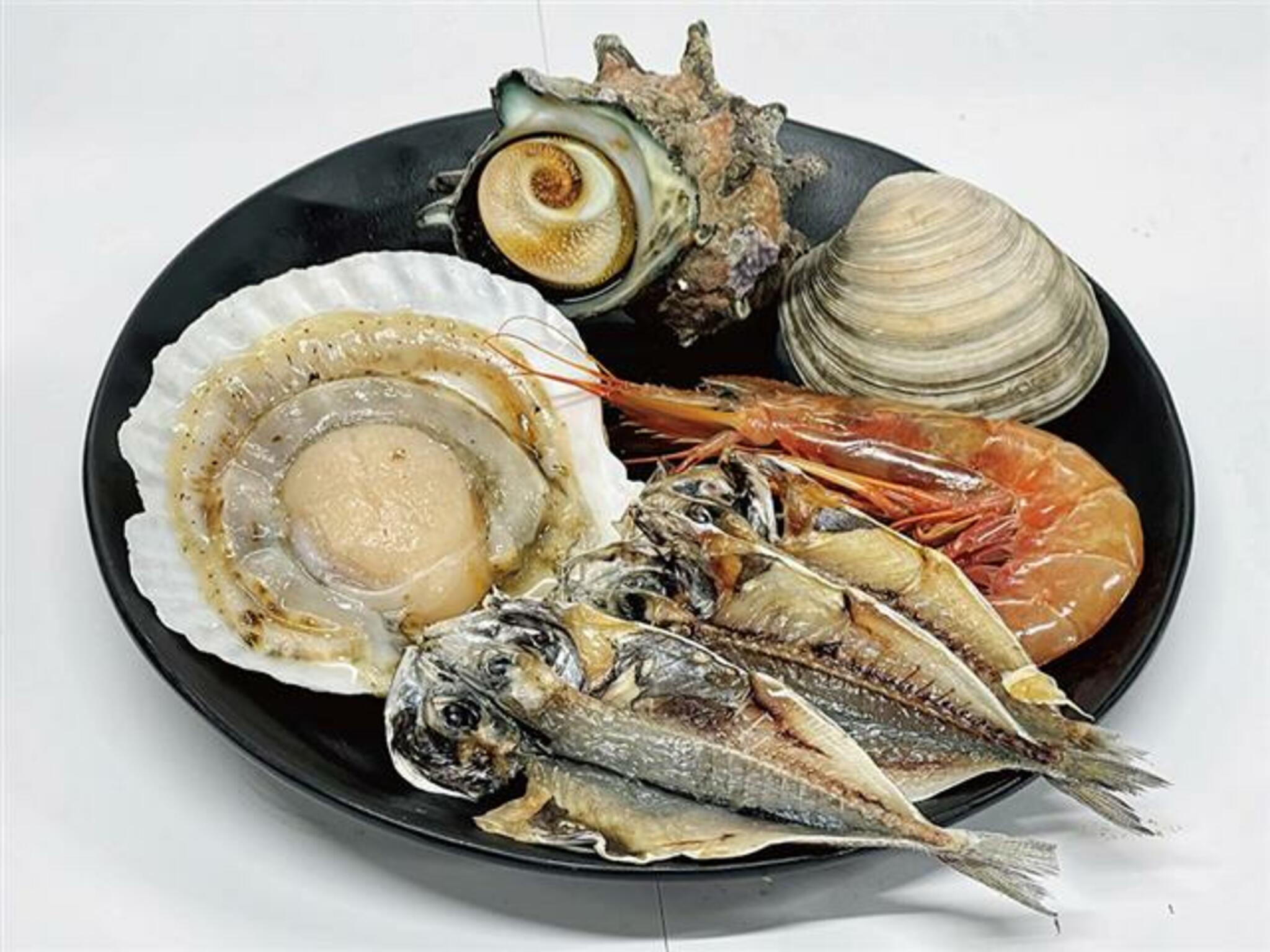 魚河岸定食と海鮮丼 かもめ丸の代表写真1