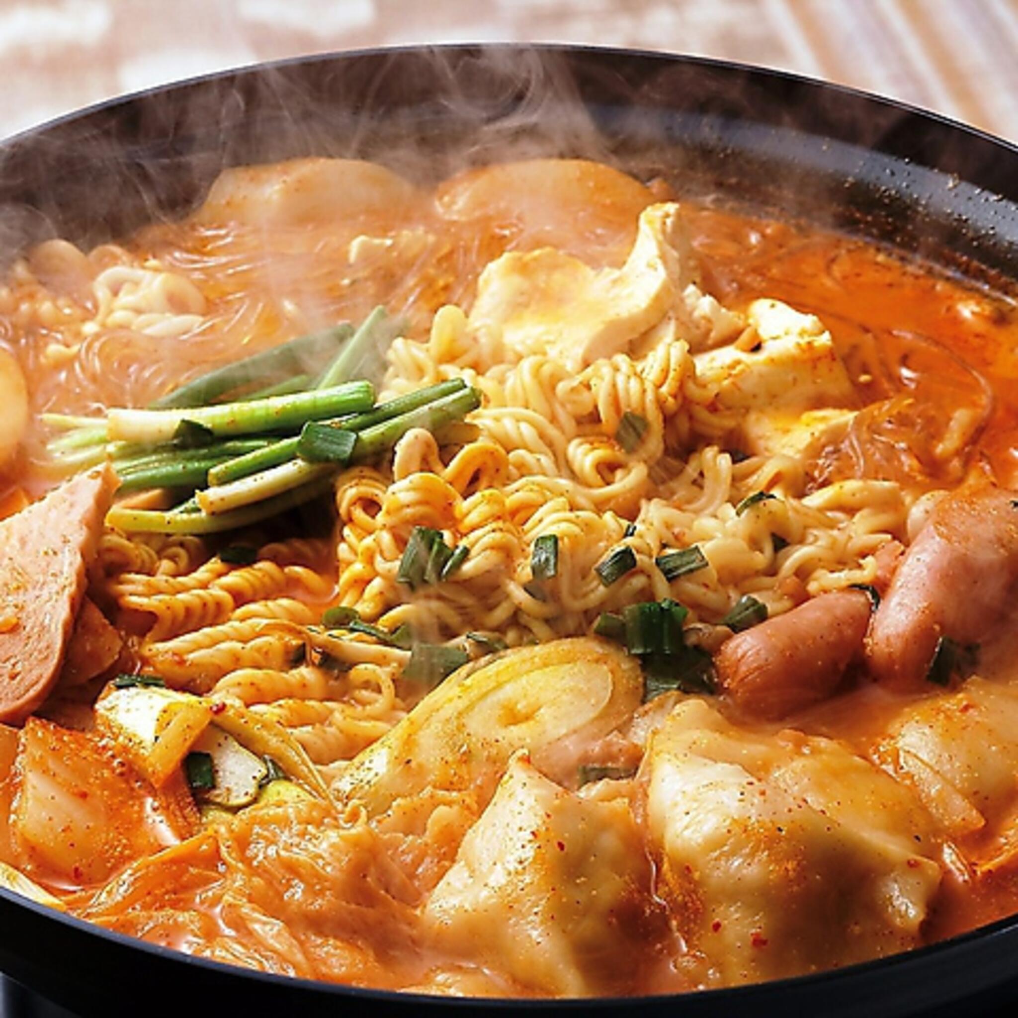 韓国酒家・韓国家庭料理 韓の香 狸小路横丁店の代表写真1