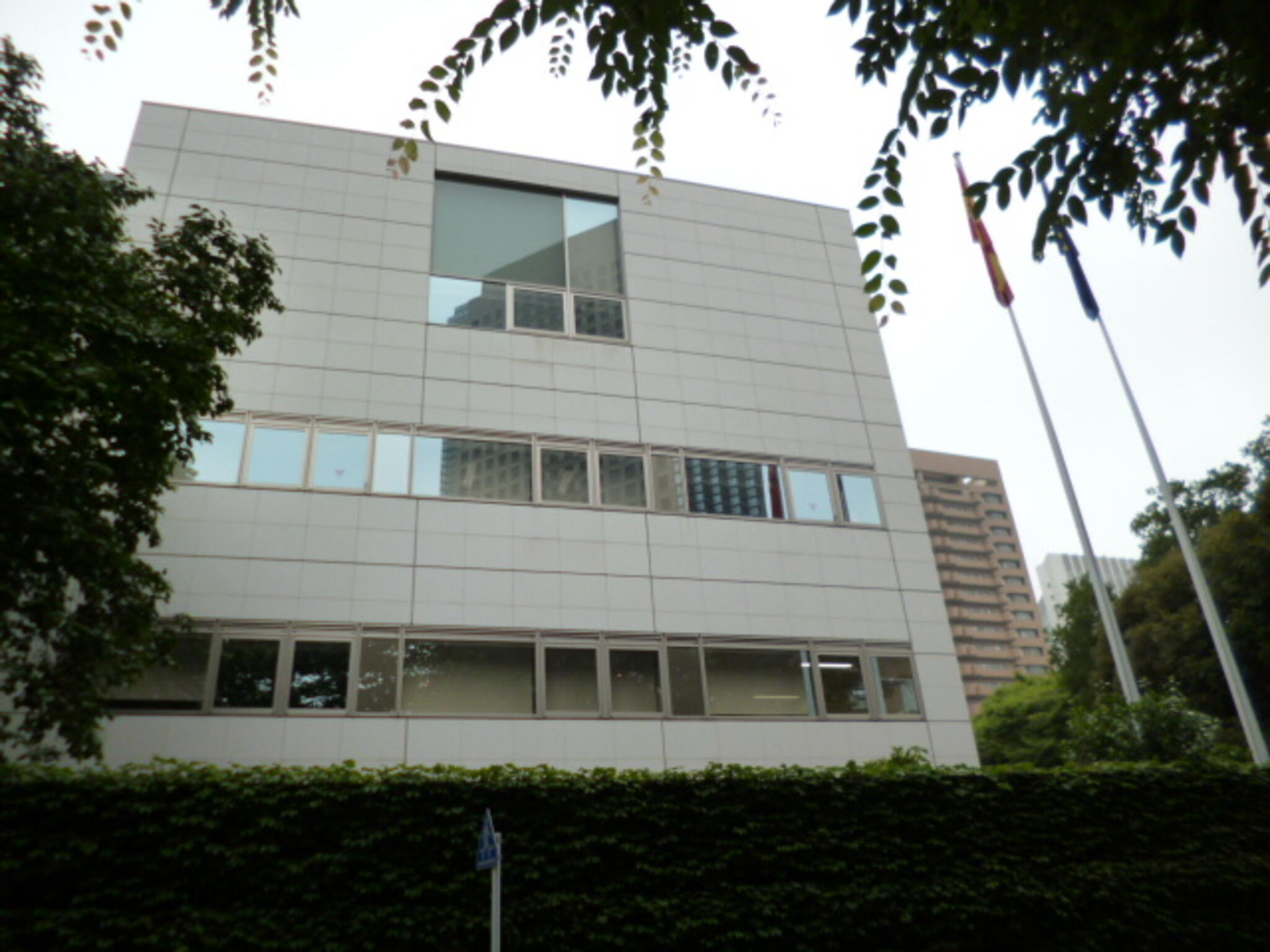 スペイン王国大使館の代表写真3