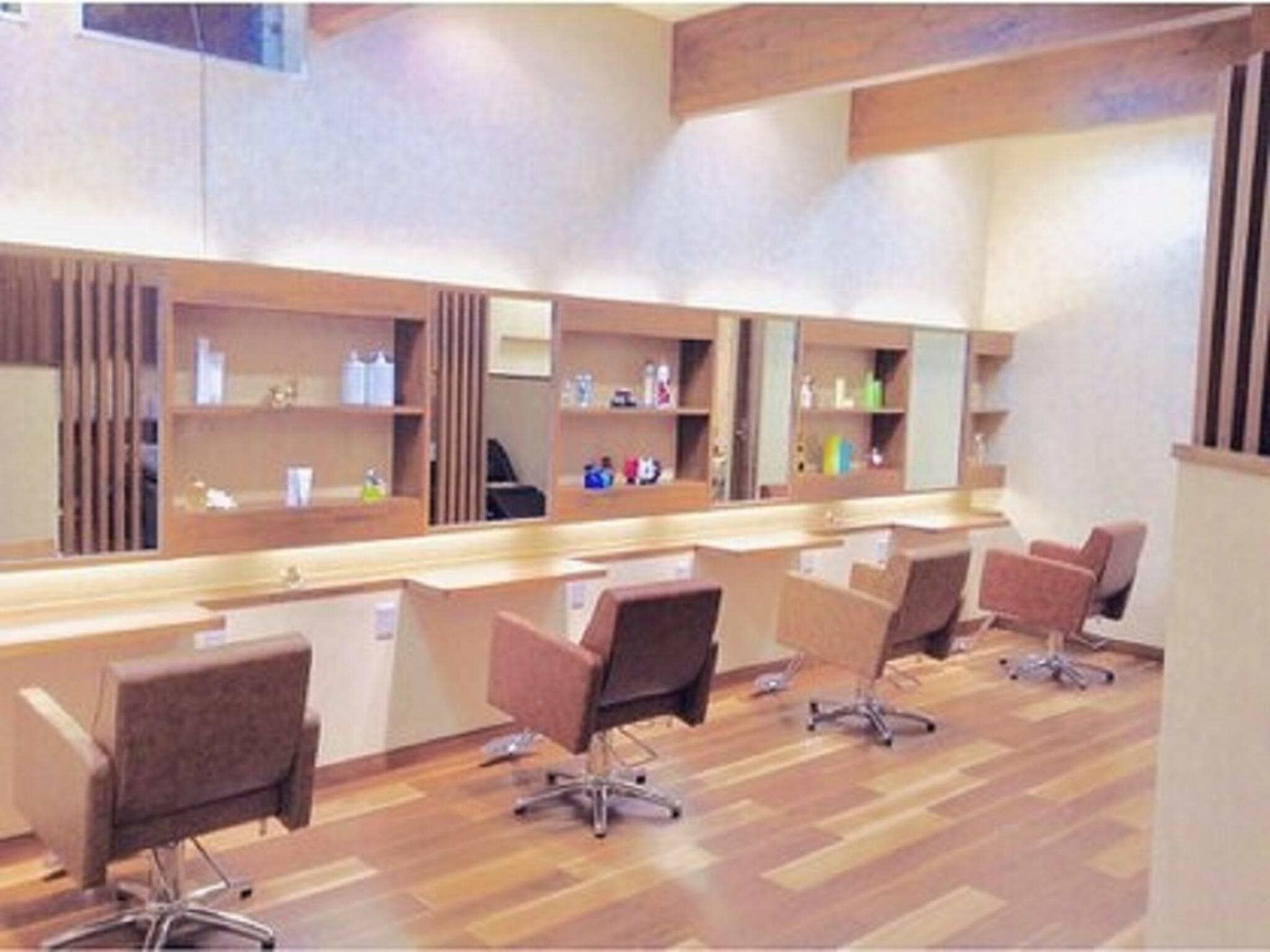 Amble hair design ＆ healing 喜多町店の代表写真6