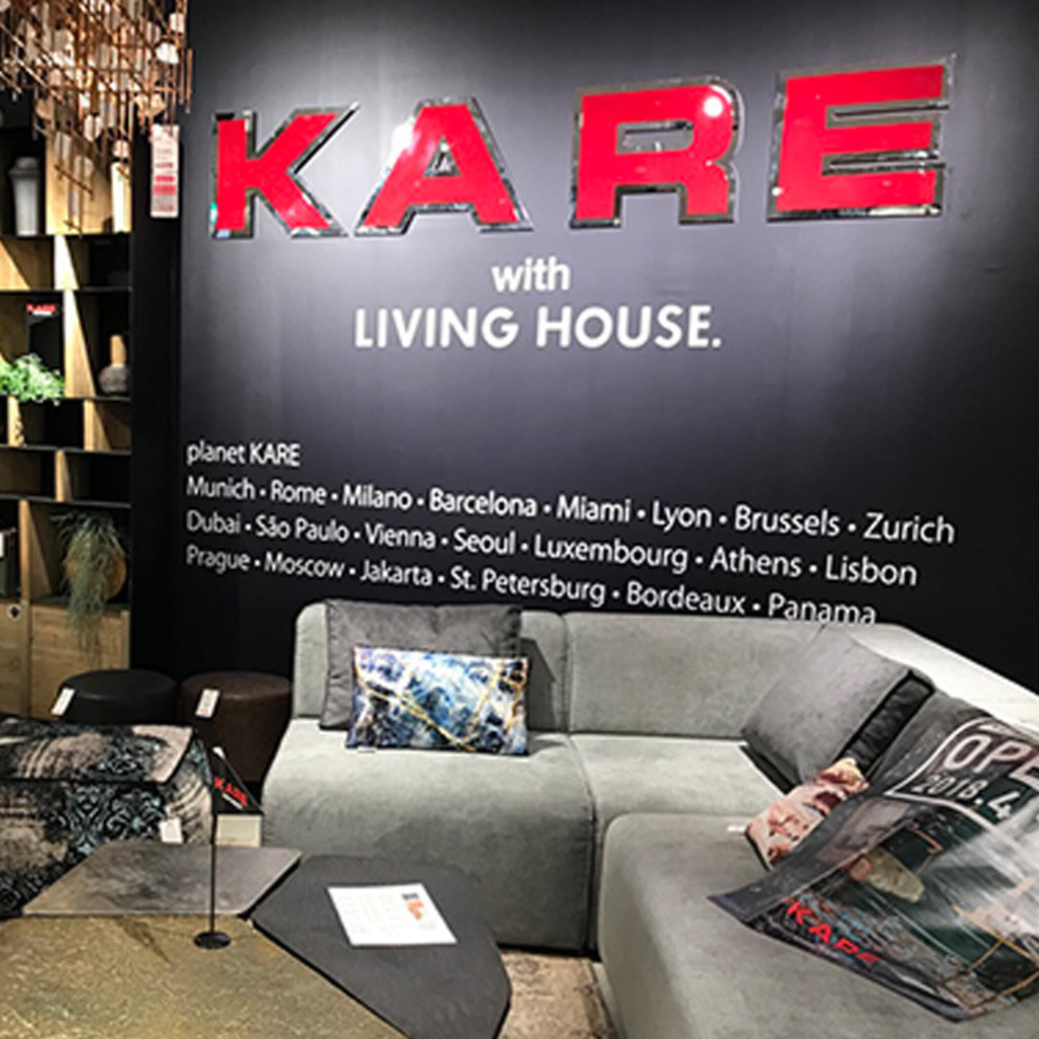 KARE with LIVING HOUSE. 梅田店 - 大阪市北区茶屋町/インテリア用品店 | Yahoo!マップ