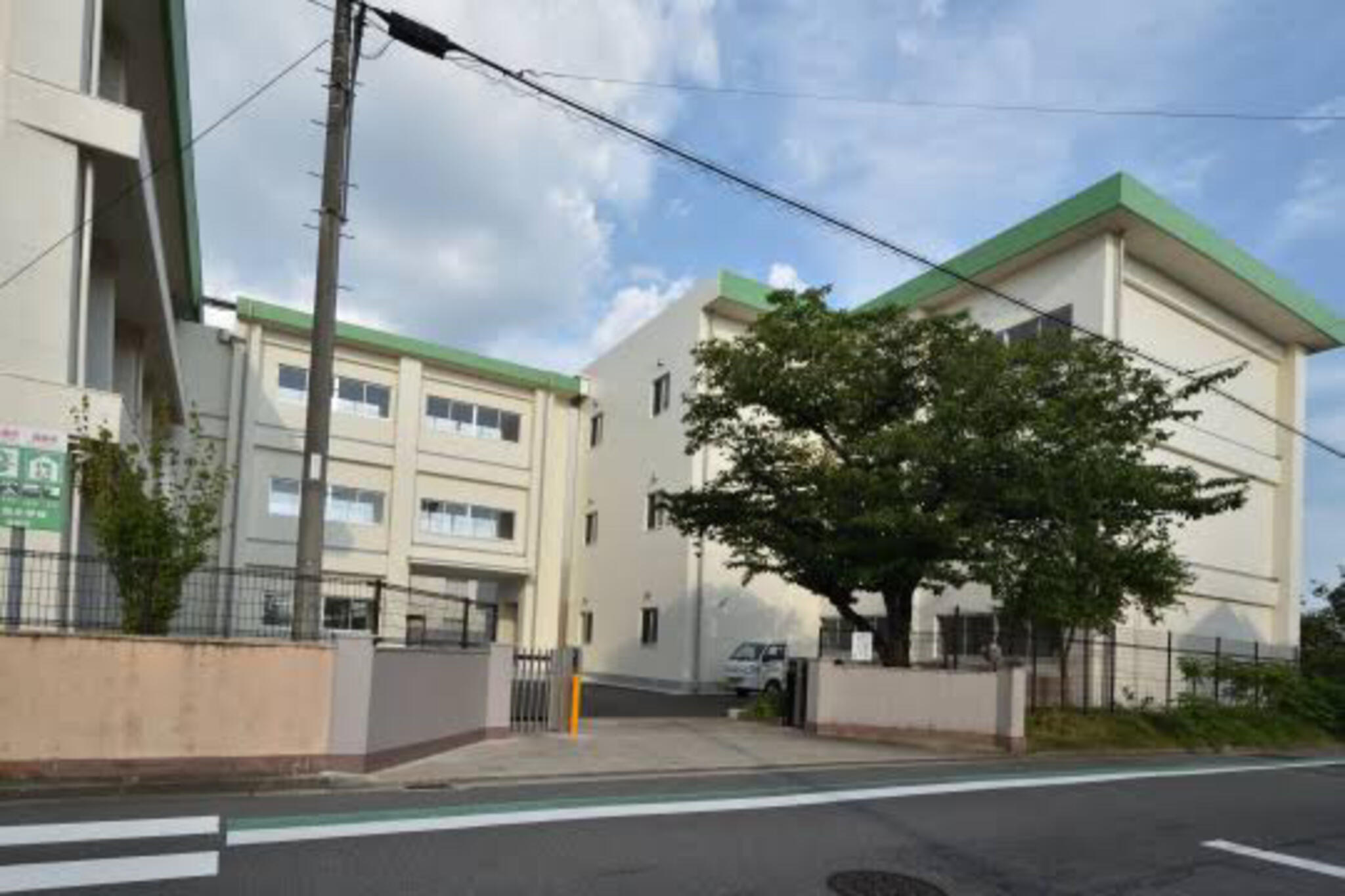 刈谷市立住吉小学校