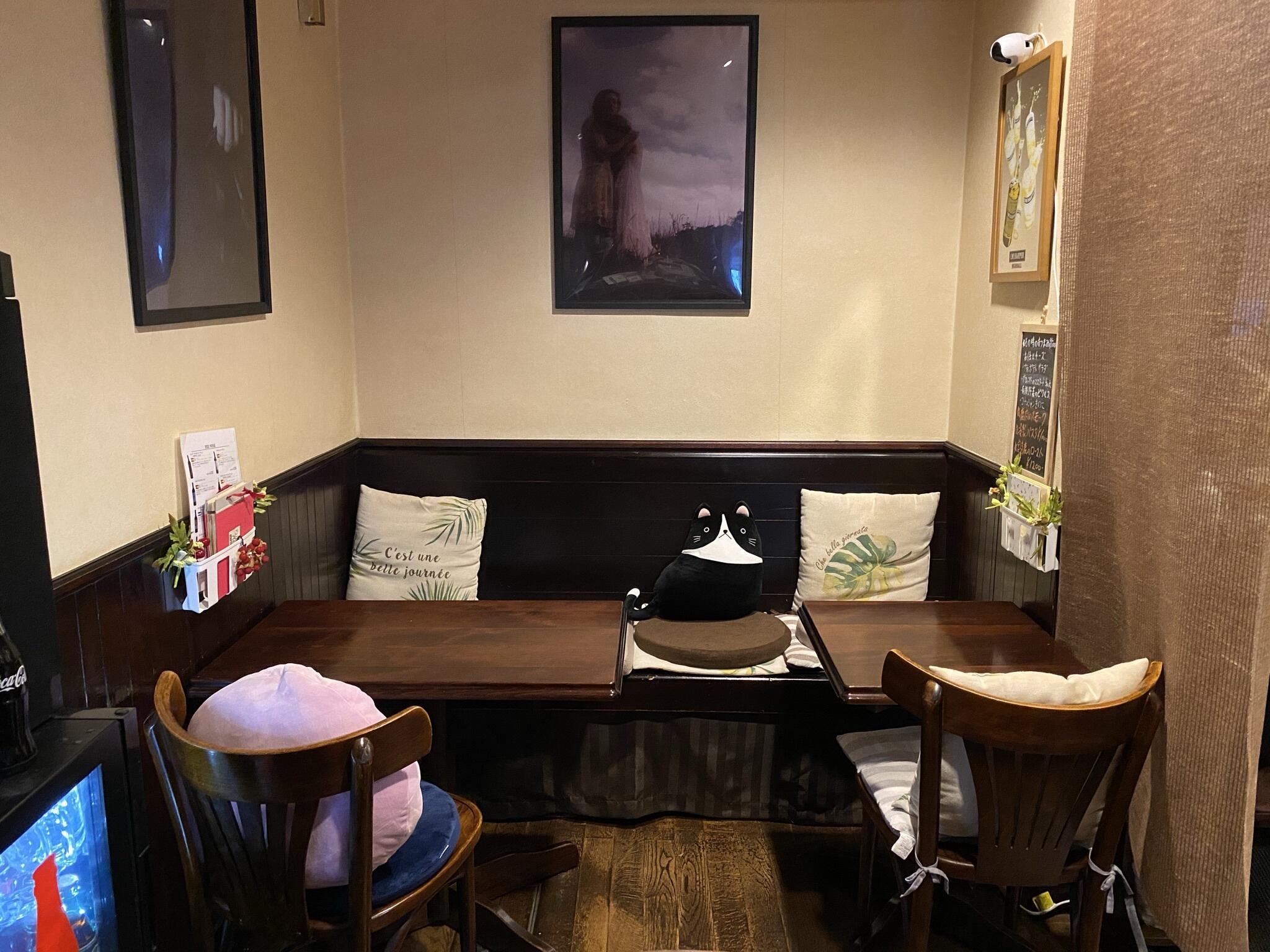 Cafe Lounge ＆ Library pratimakrrm cha -ゆるやかな彫刻-の代表写真2