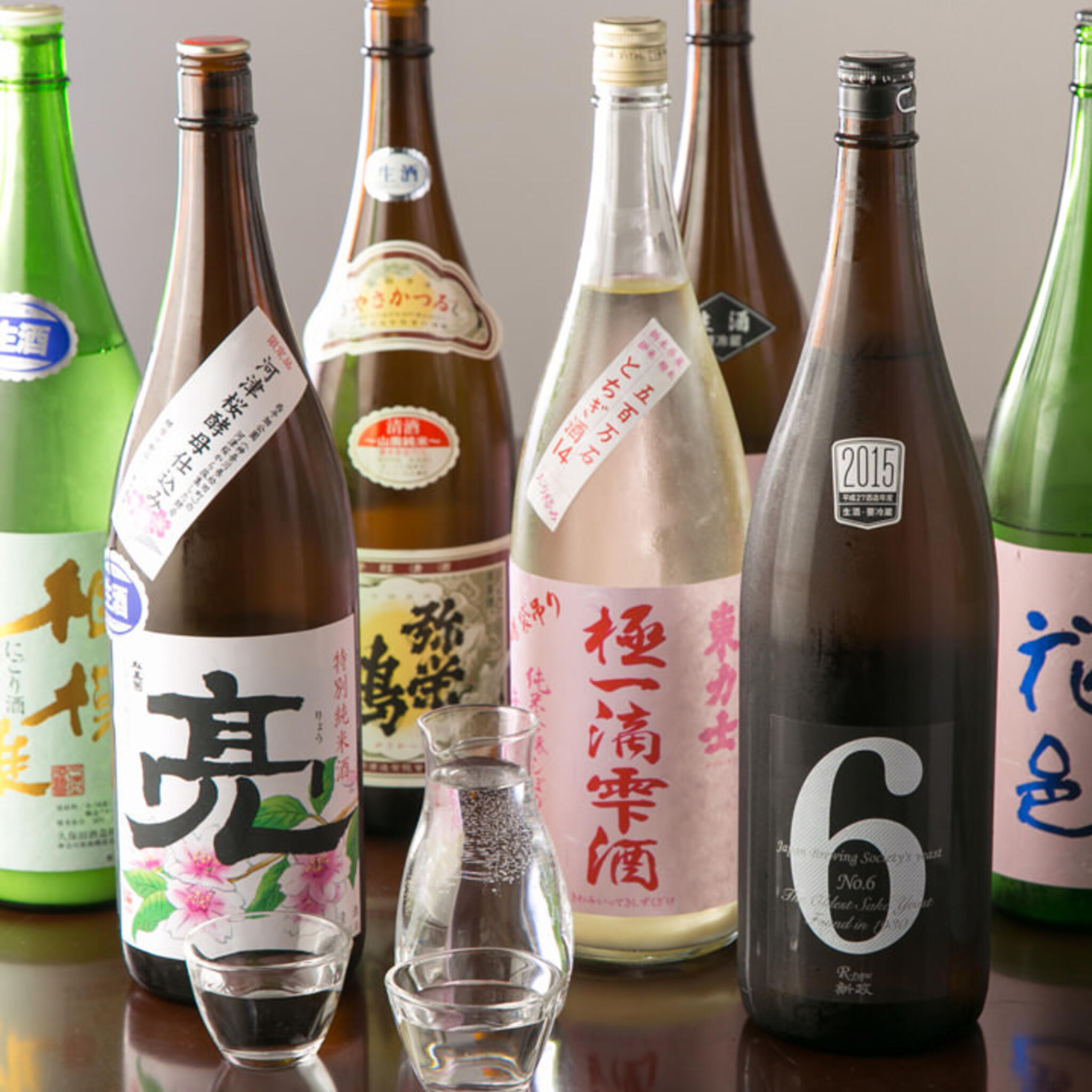 日本酒専門店 萬亮の代表写真2
