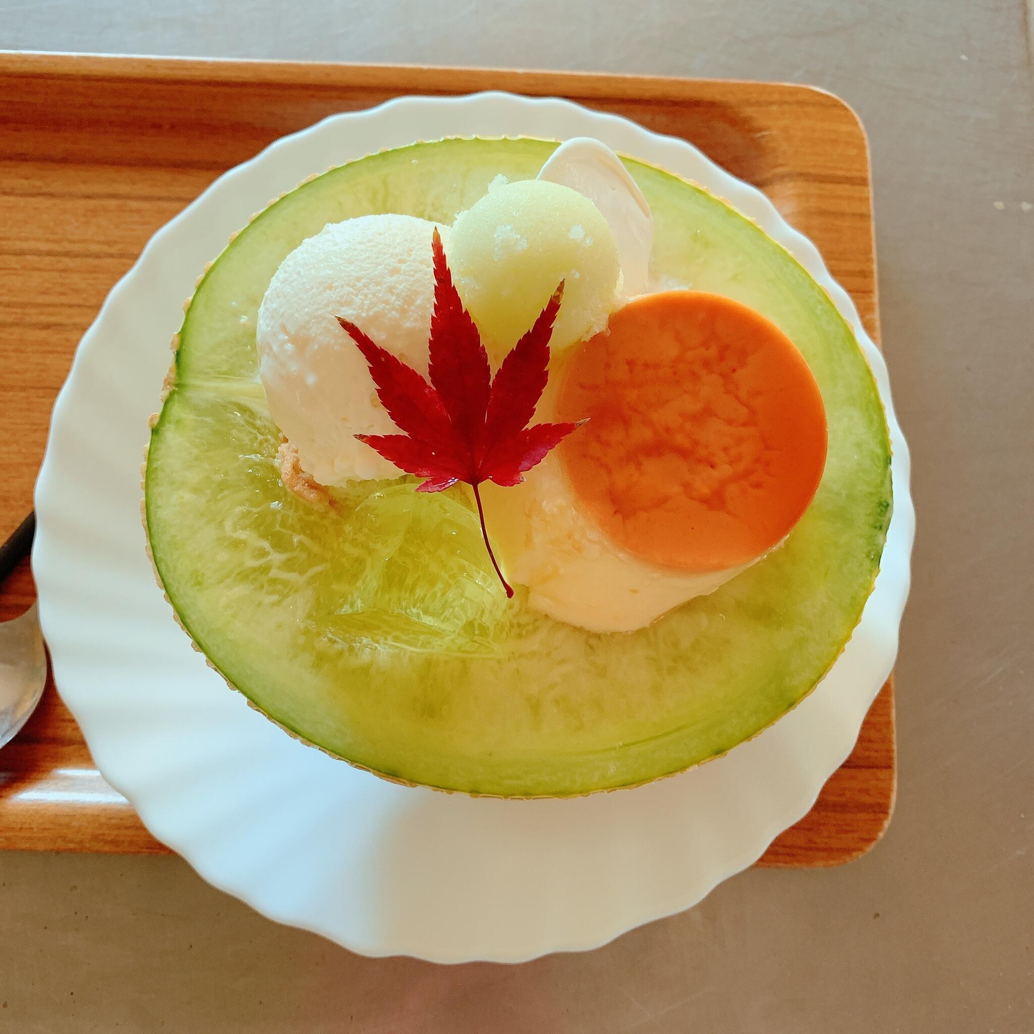 名倉メロン農場 fruitcafe NiJiの代表写真4