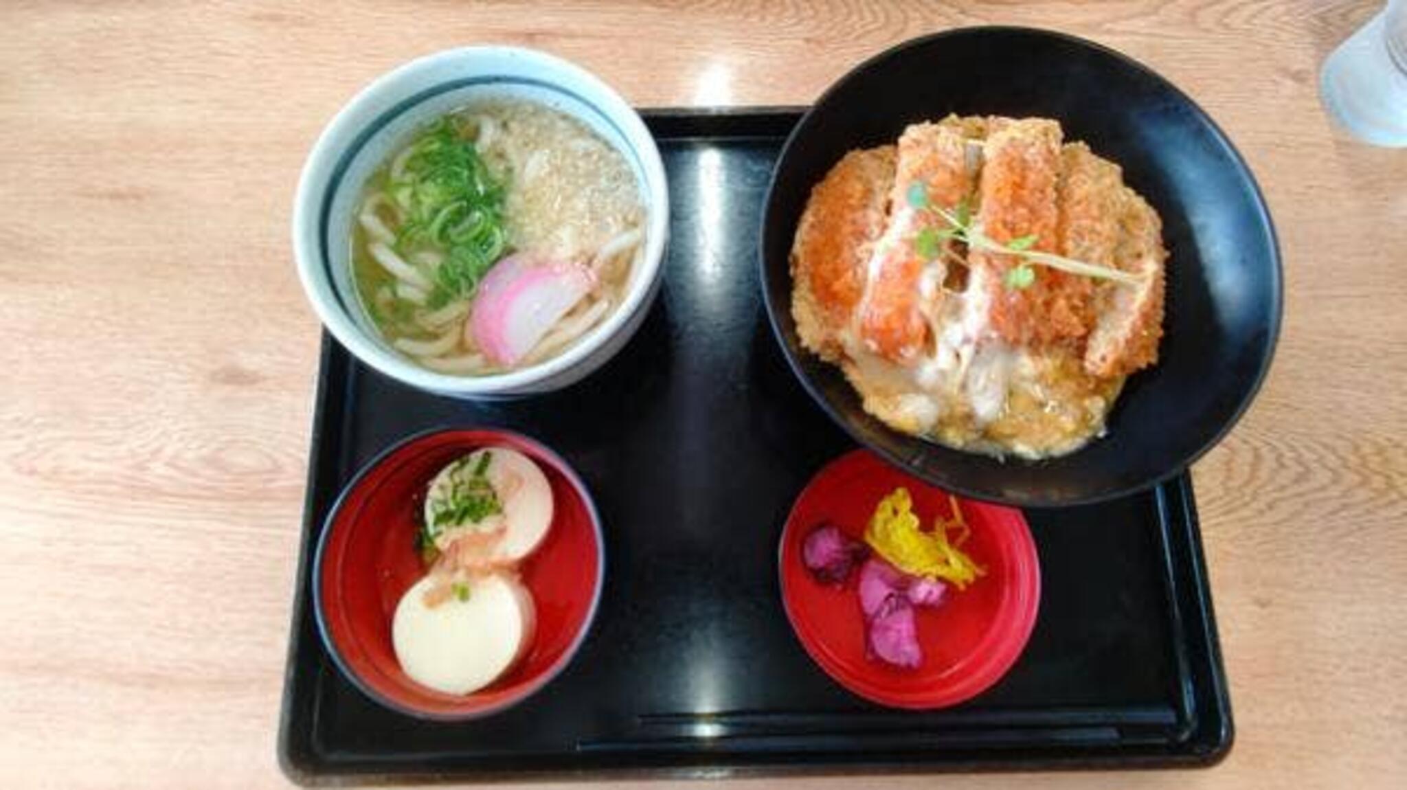 麺勝 昇町店の代表写真7