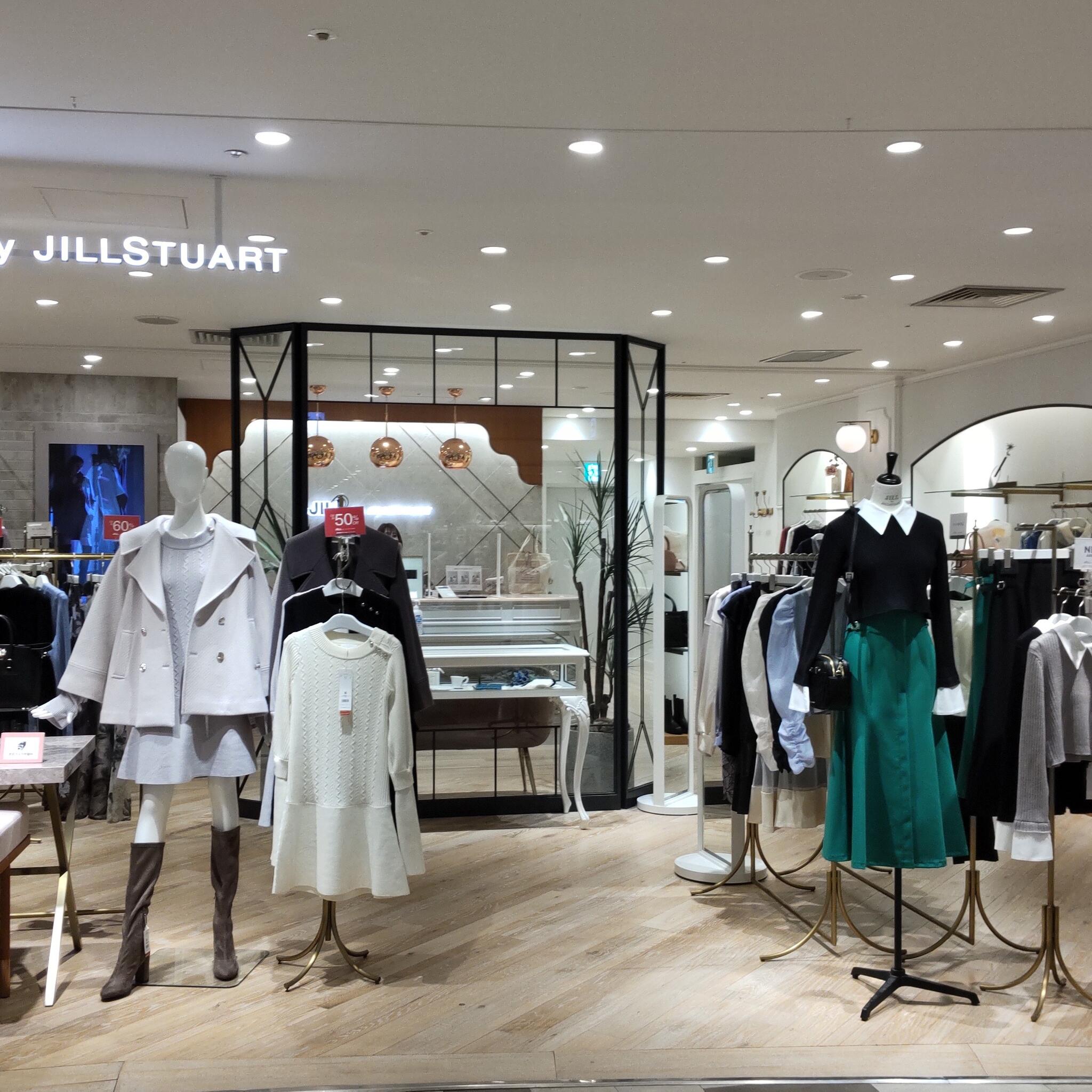 コレクション jillstuart 店舗 服