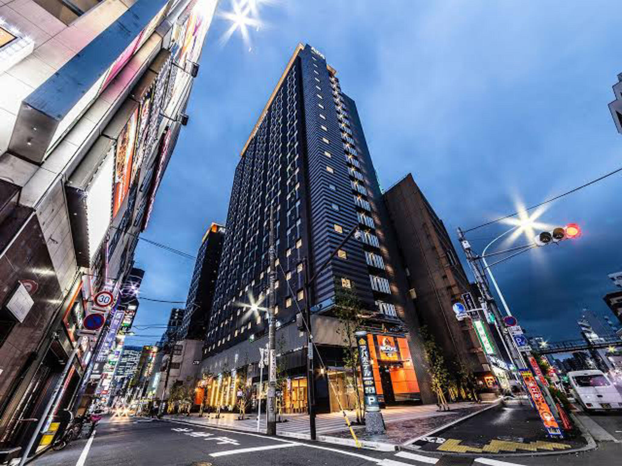 アパホテル〈新宿歌舞伎町タワー〉の代表写真1