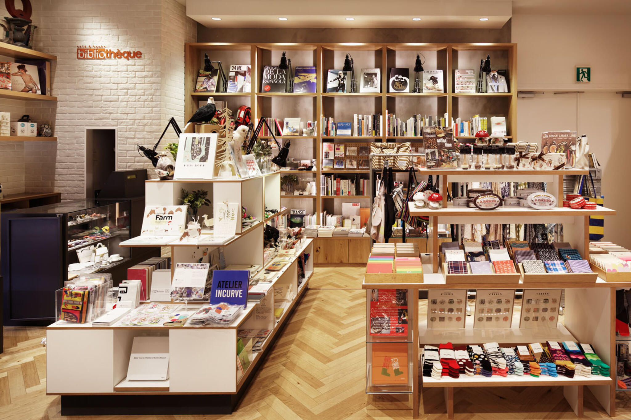 cafe ＆ books biblioteque 熊本店の代表写真7