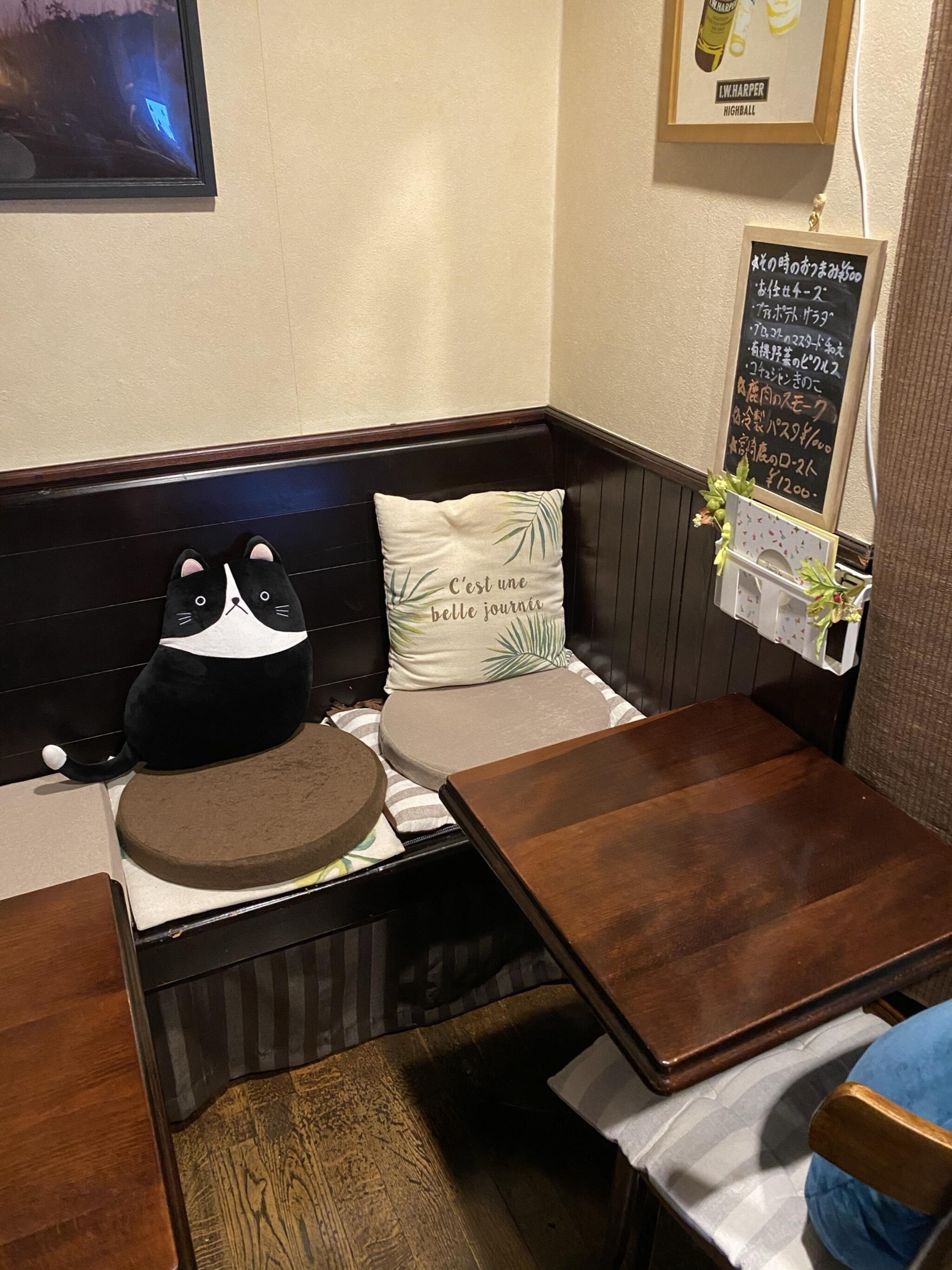 Cafe Lounge ＆ Library pratimakrrm cha -ゆるやかな彫刻-の代表写真8