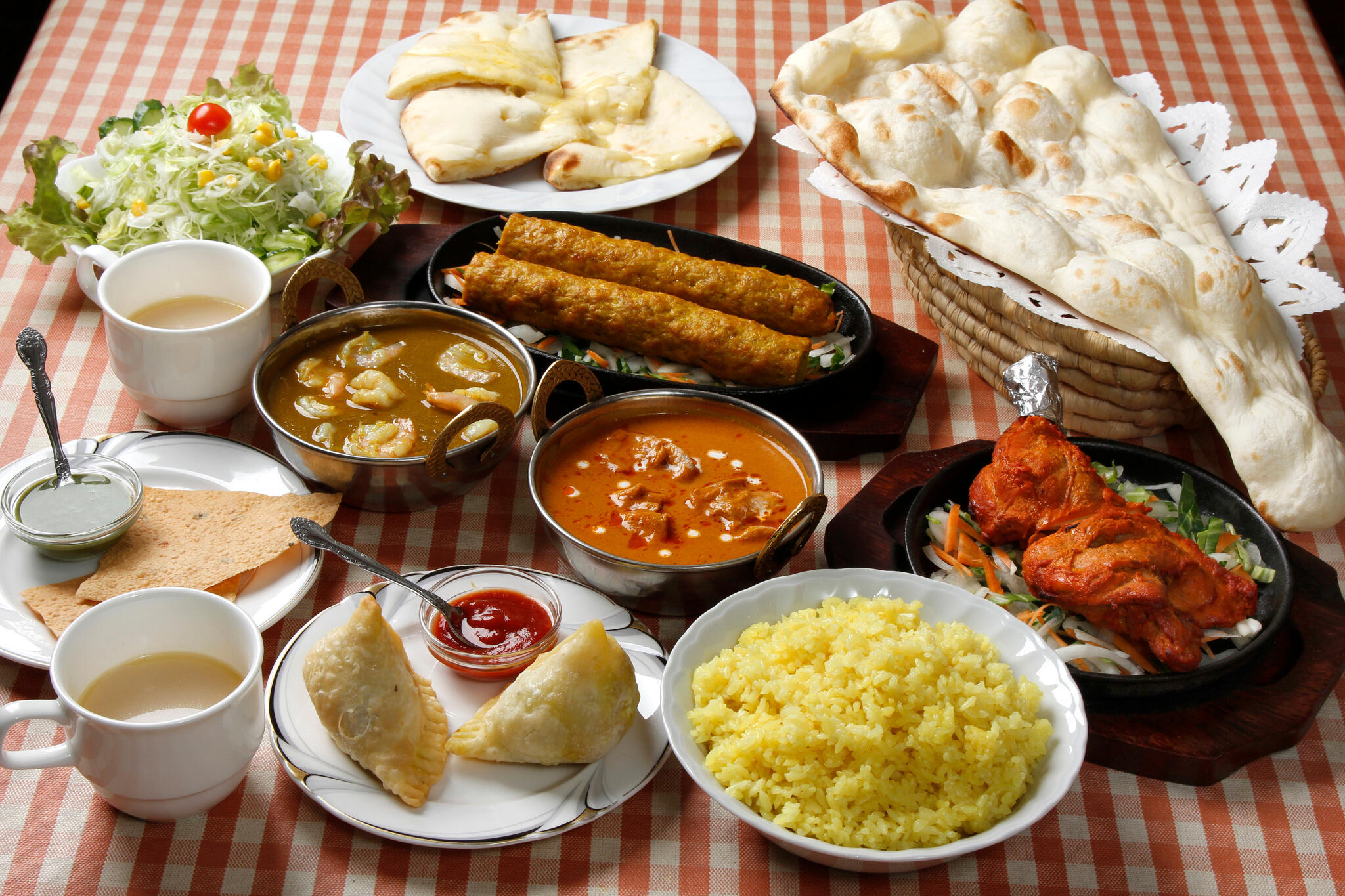 インド料理レストランSURAJ長居店の代表写真1